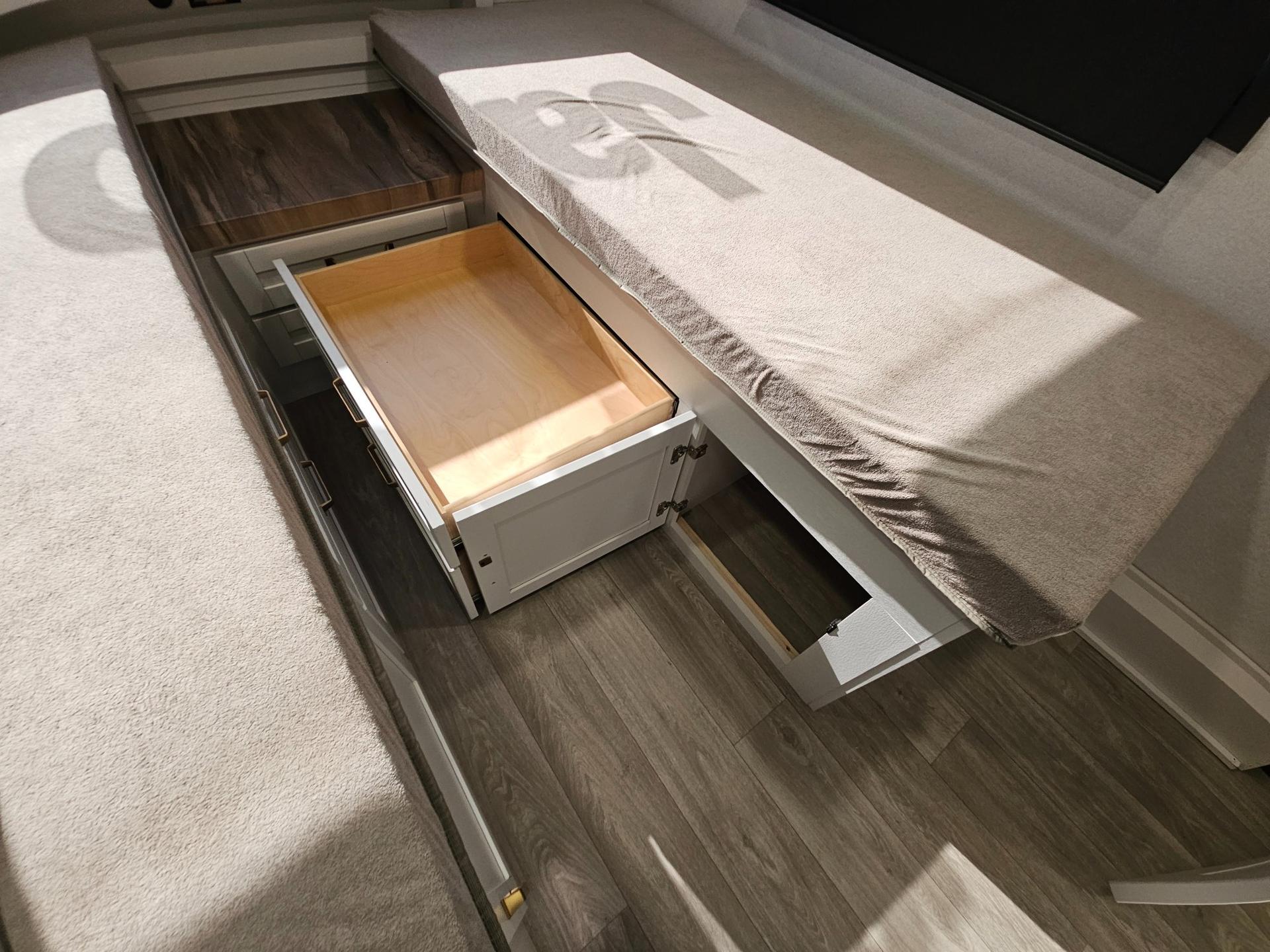 2027 Jayco 2027 Jayco Eagle - thumbnail 36