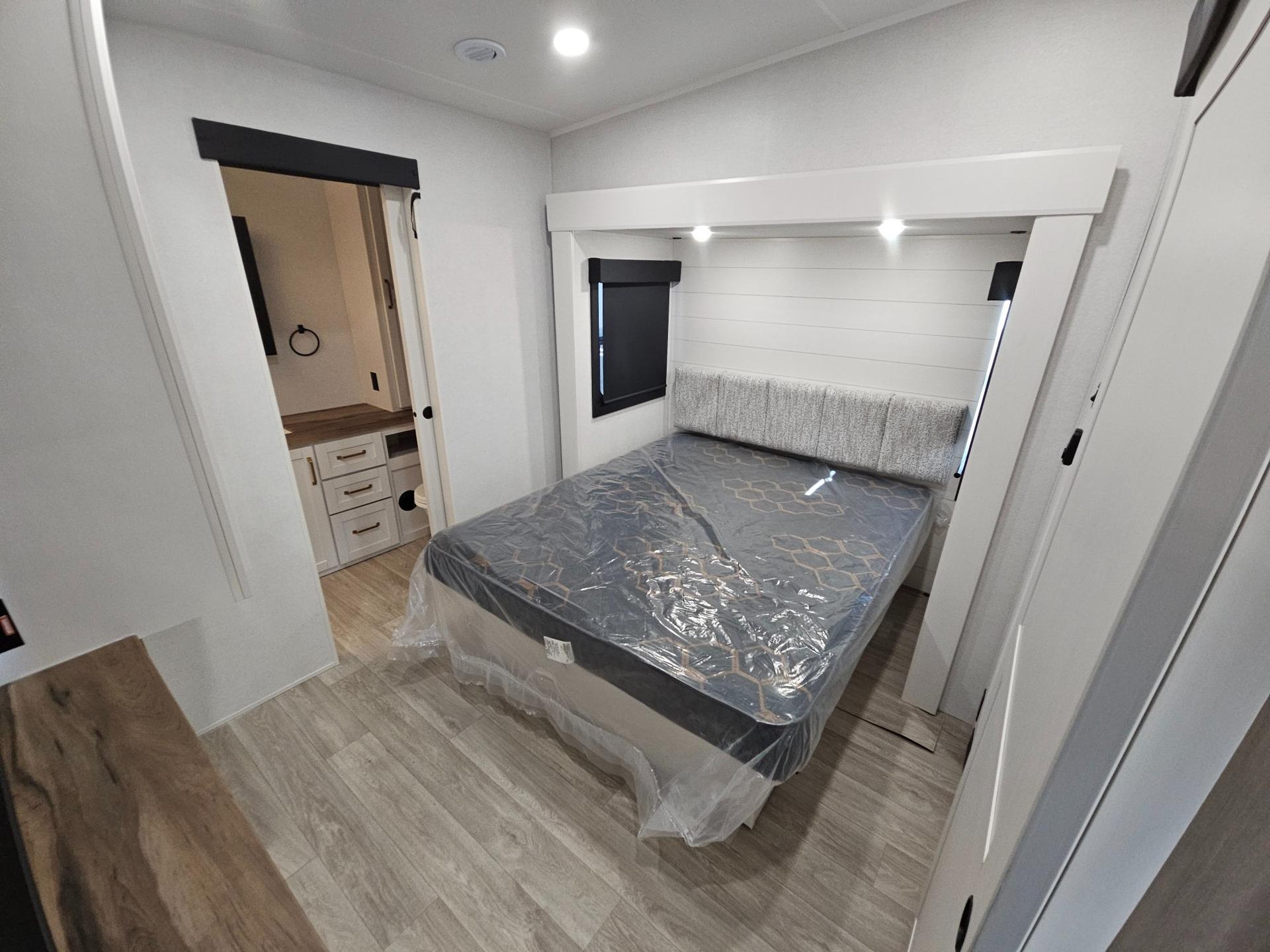 2027 Jayco 2027 Jayco Eagle - thumbnail 39