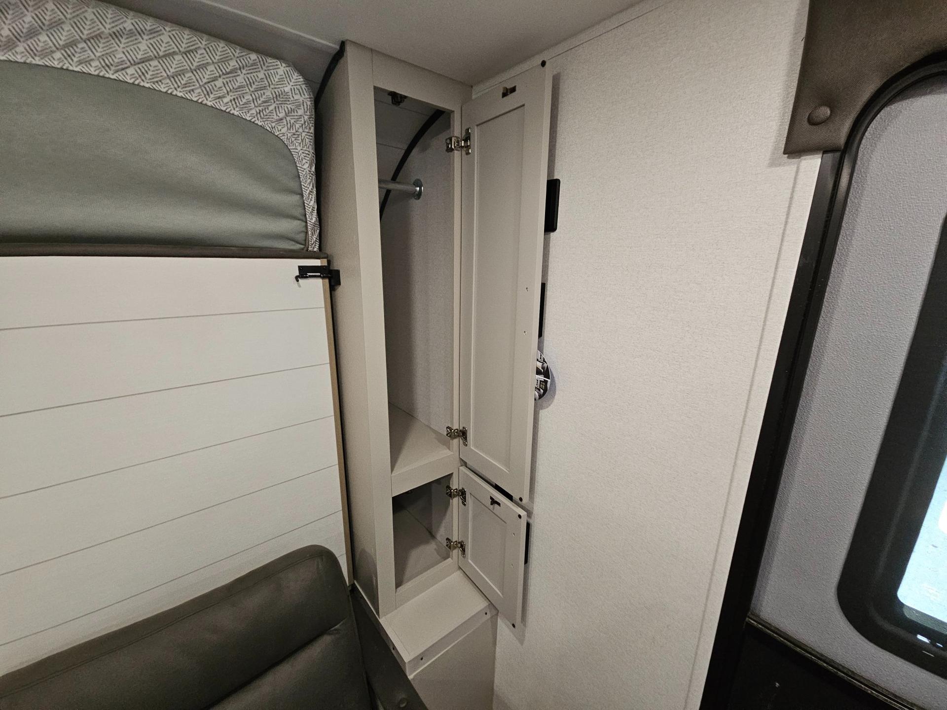 2027 Jayco 2027 Jayco Jay Flight - thumbnail 18
