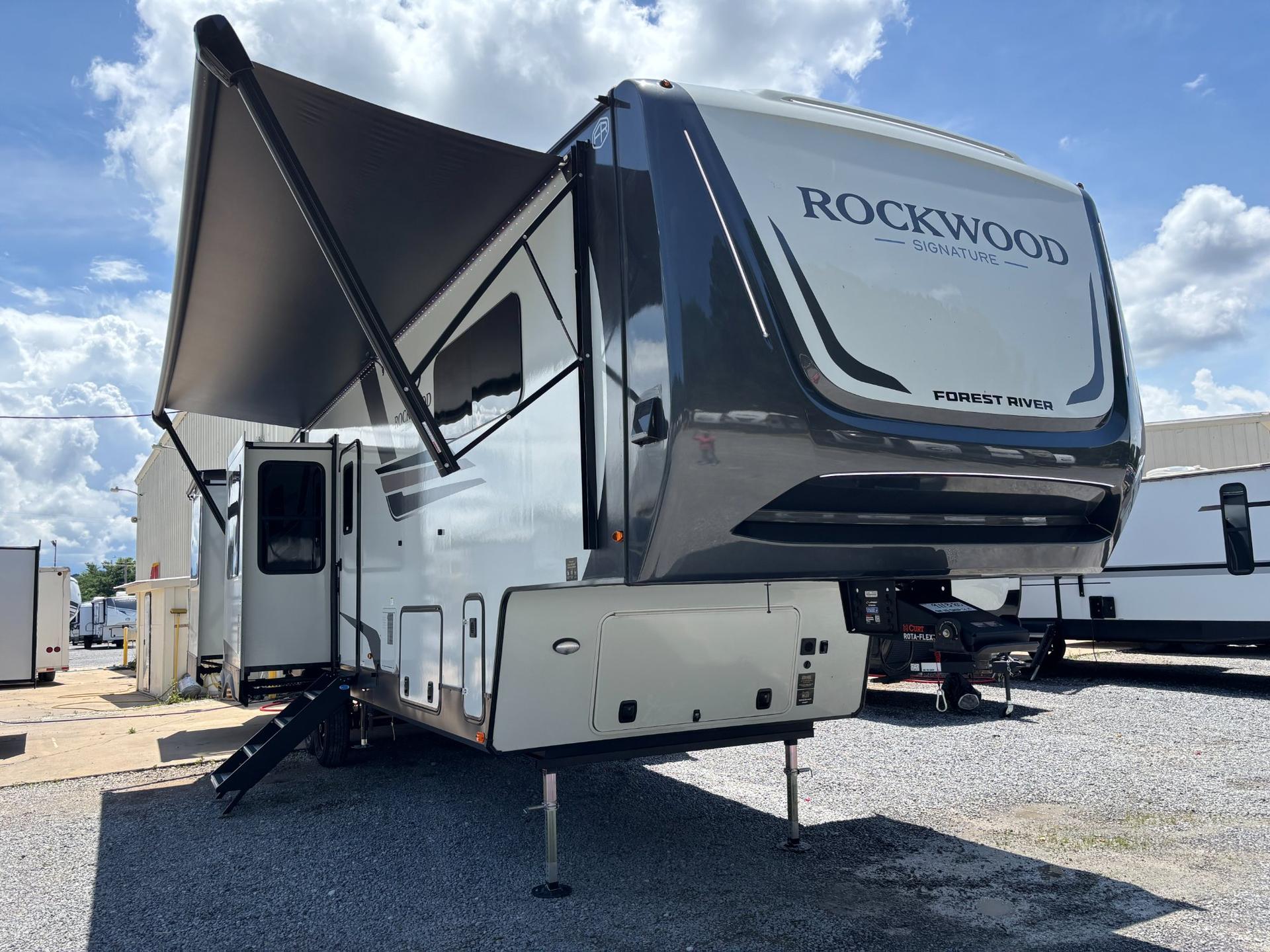 2026 Forest River Rockwood Signature 404SRK
