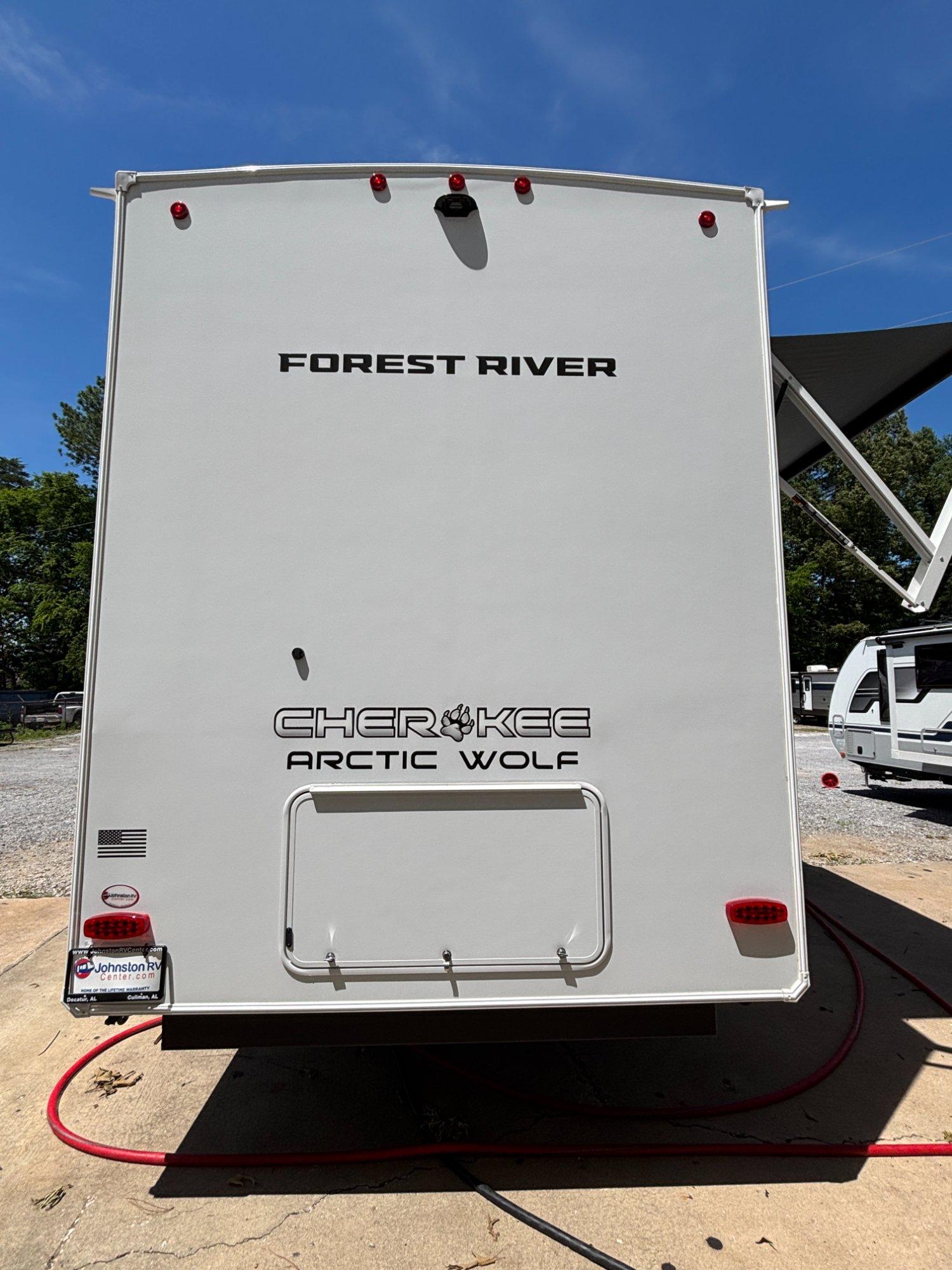 2026 Forest River 2026 Forest River Cherokee Arctic Wolf - thumbnail 7