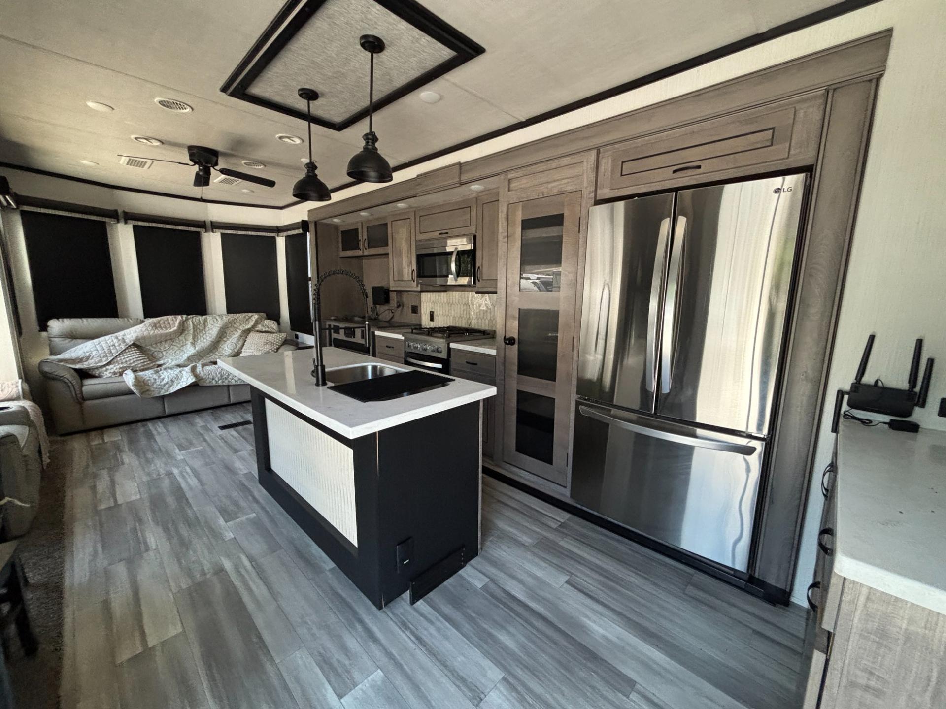 2022 Forest River 2022 Forest River Cedar Creek Cottage - thumbnail 9