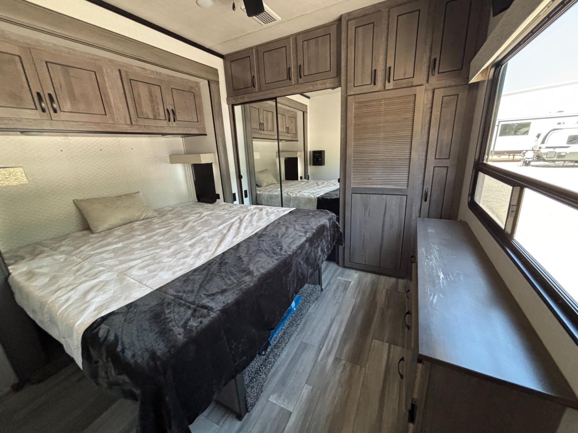 2022 Forest River 2022 Forest River Cedar Creek Cottage - thumbnail 18