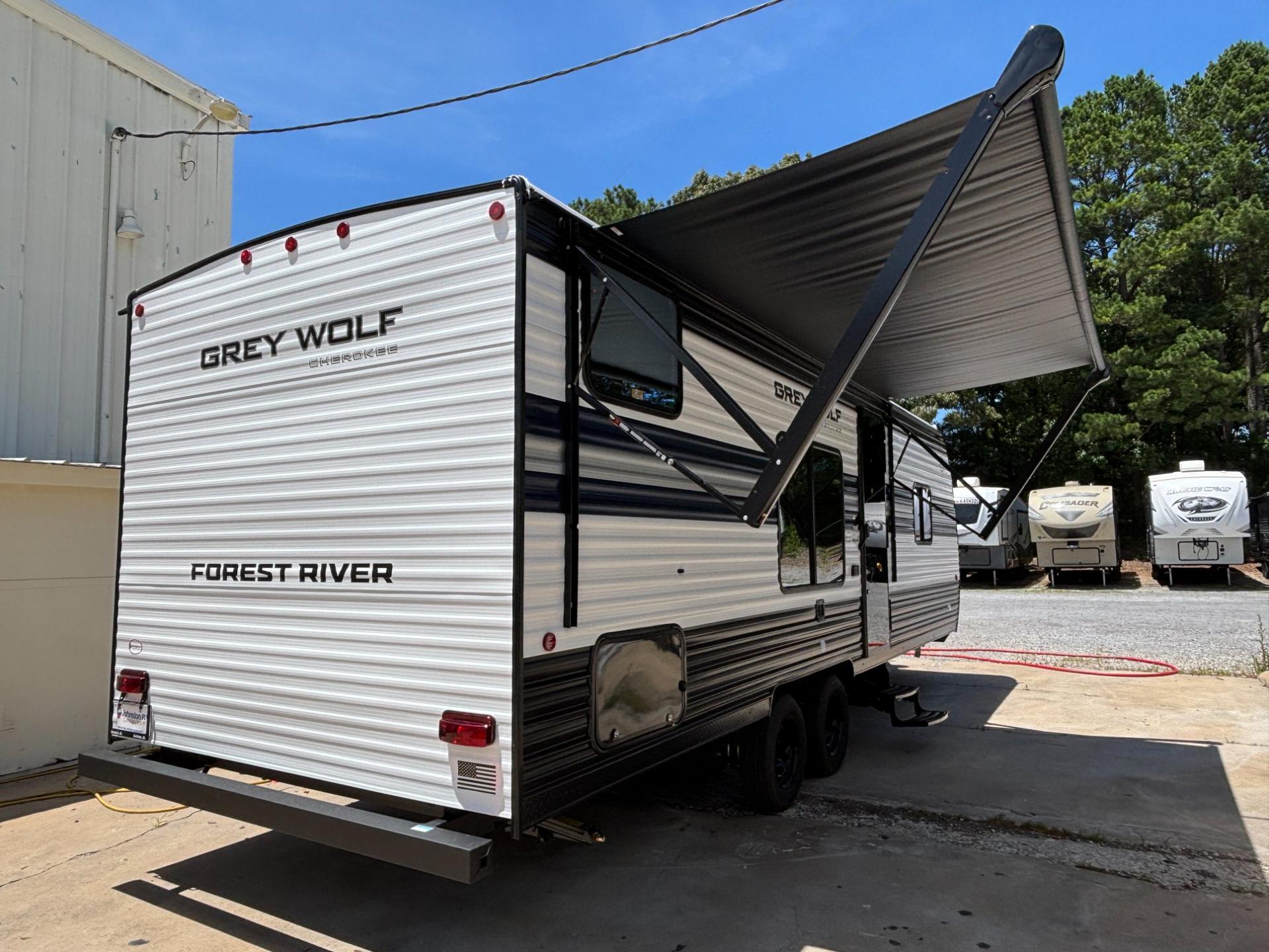 2027 Forest River 2027 Forest River Cherokee Grey Wolf - thumbnail 6