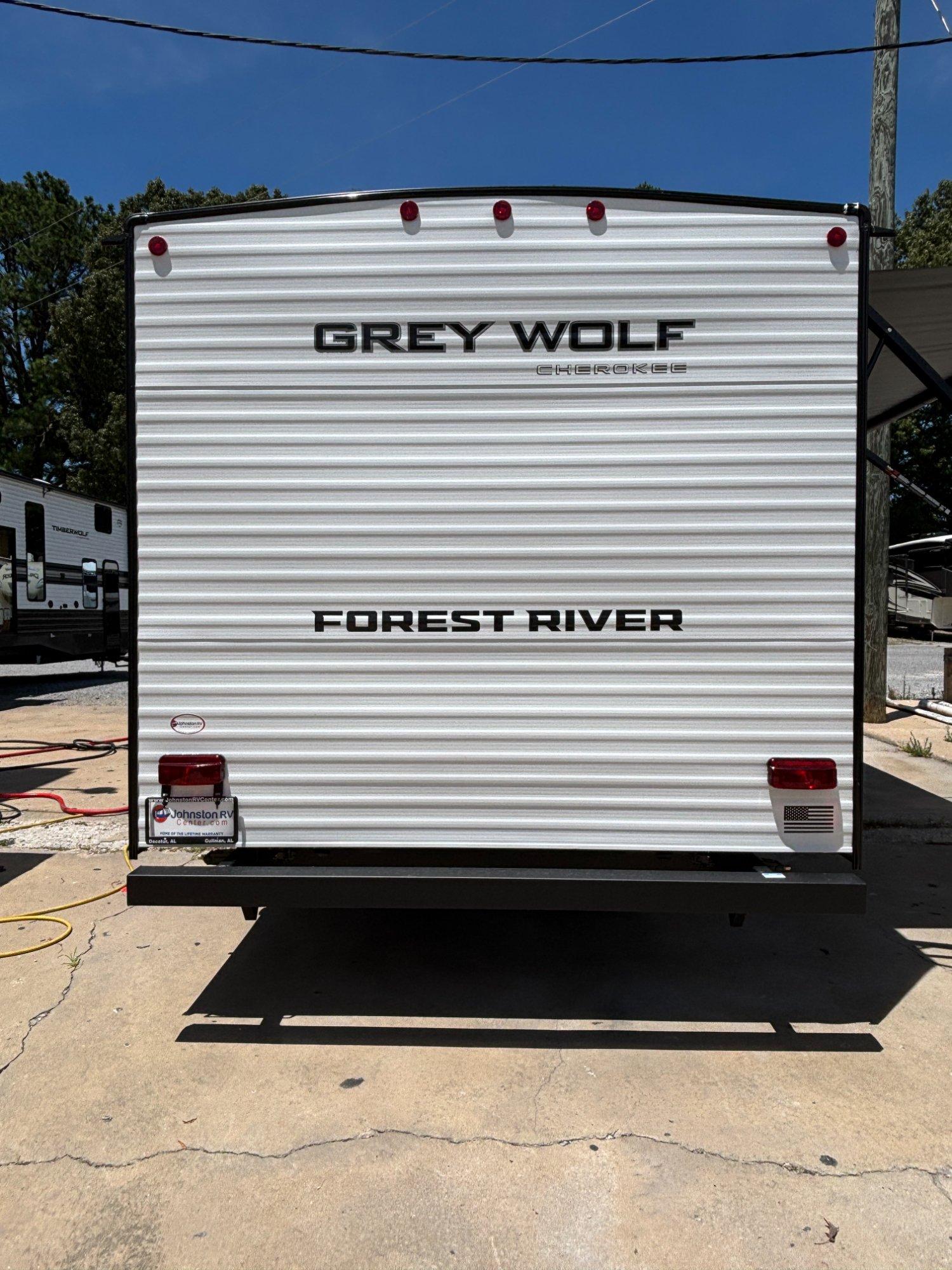 2027 Forest River 2027 Forest River Cherokee Grey Wolf - thumbnail 7