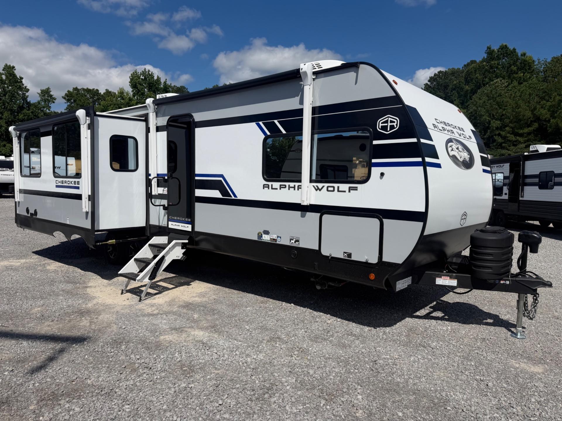 2027 Forest River Cherokee Alpha Wolf 28RLX-L
