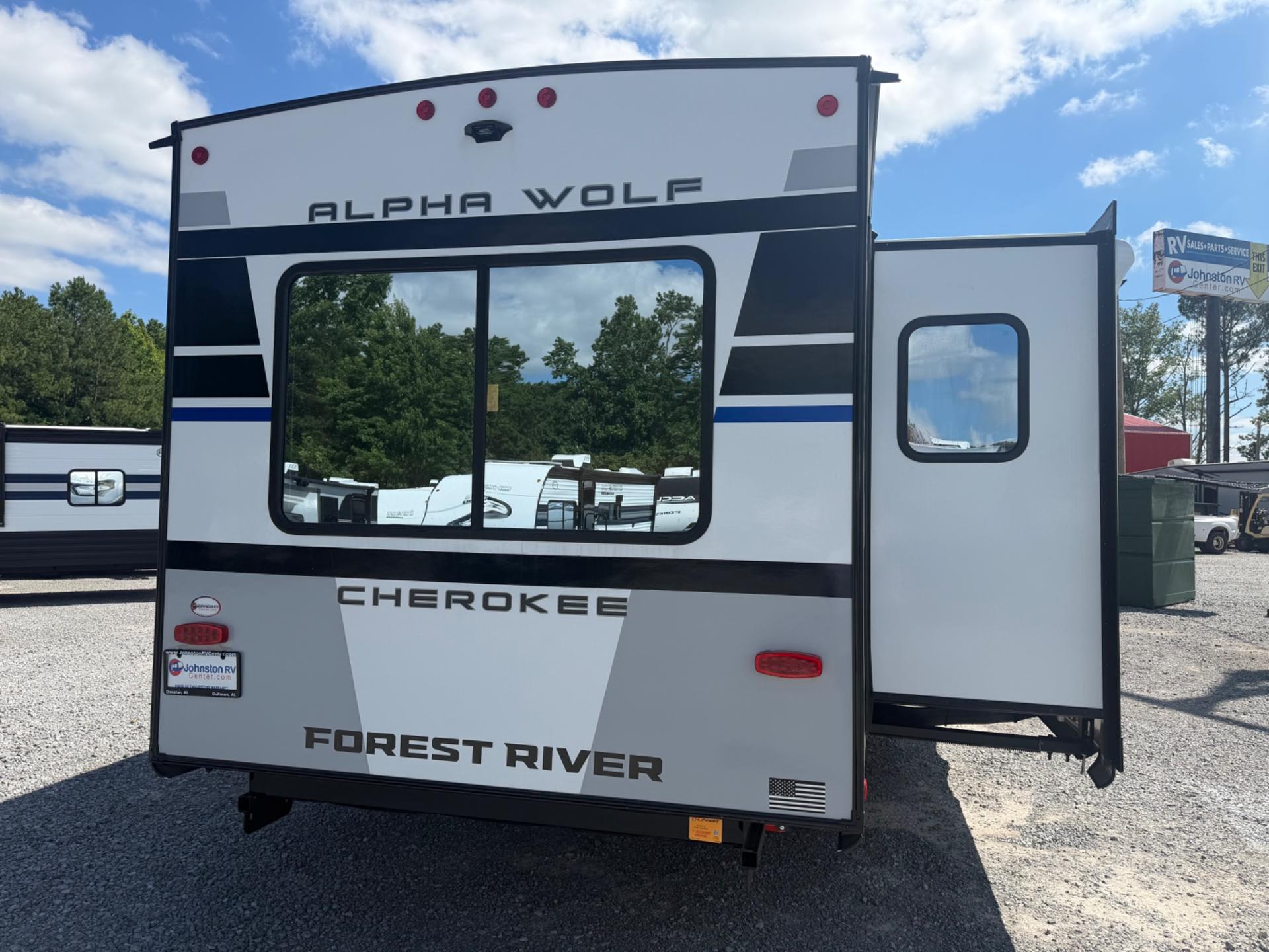 2027 Forest River 2027 Forest River Cherokee Alpha Wolf - thumbnail 6