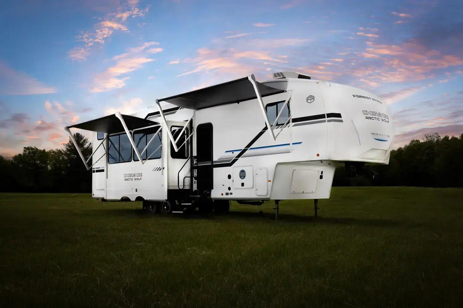 2027 Forest River Cherokee Arctic Wolf 331BH