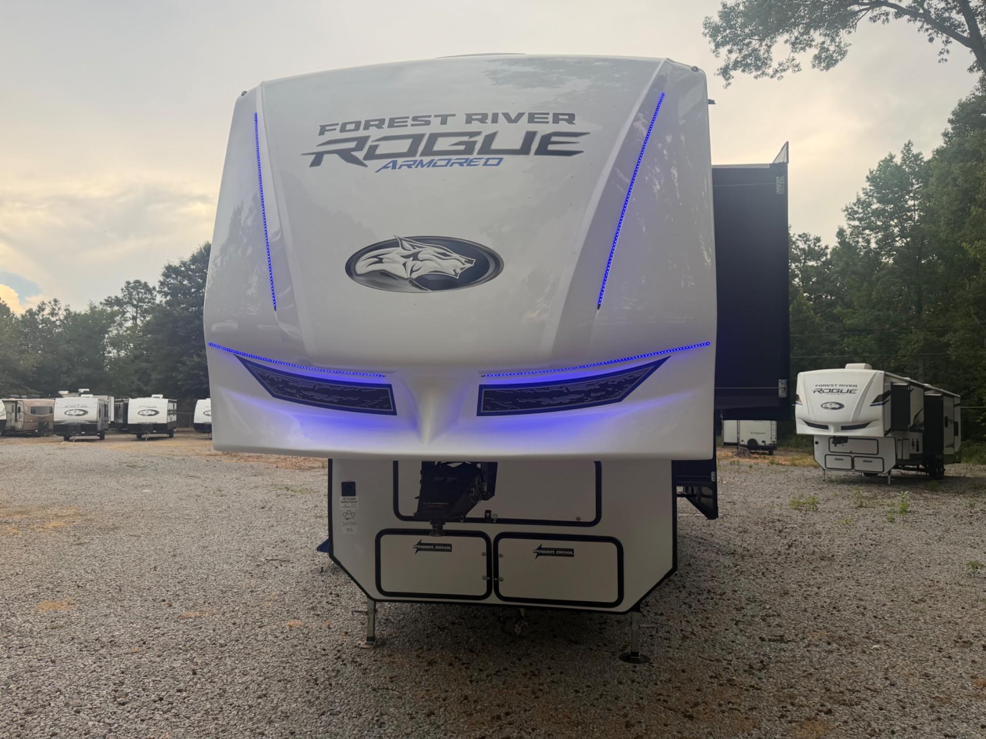 2027 Forest River 2027 Forest River Cherokee Rogue Armored - thumbnail 5