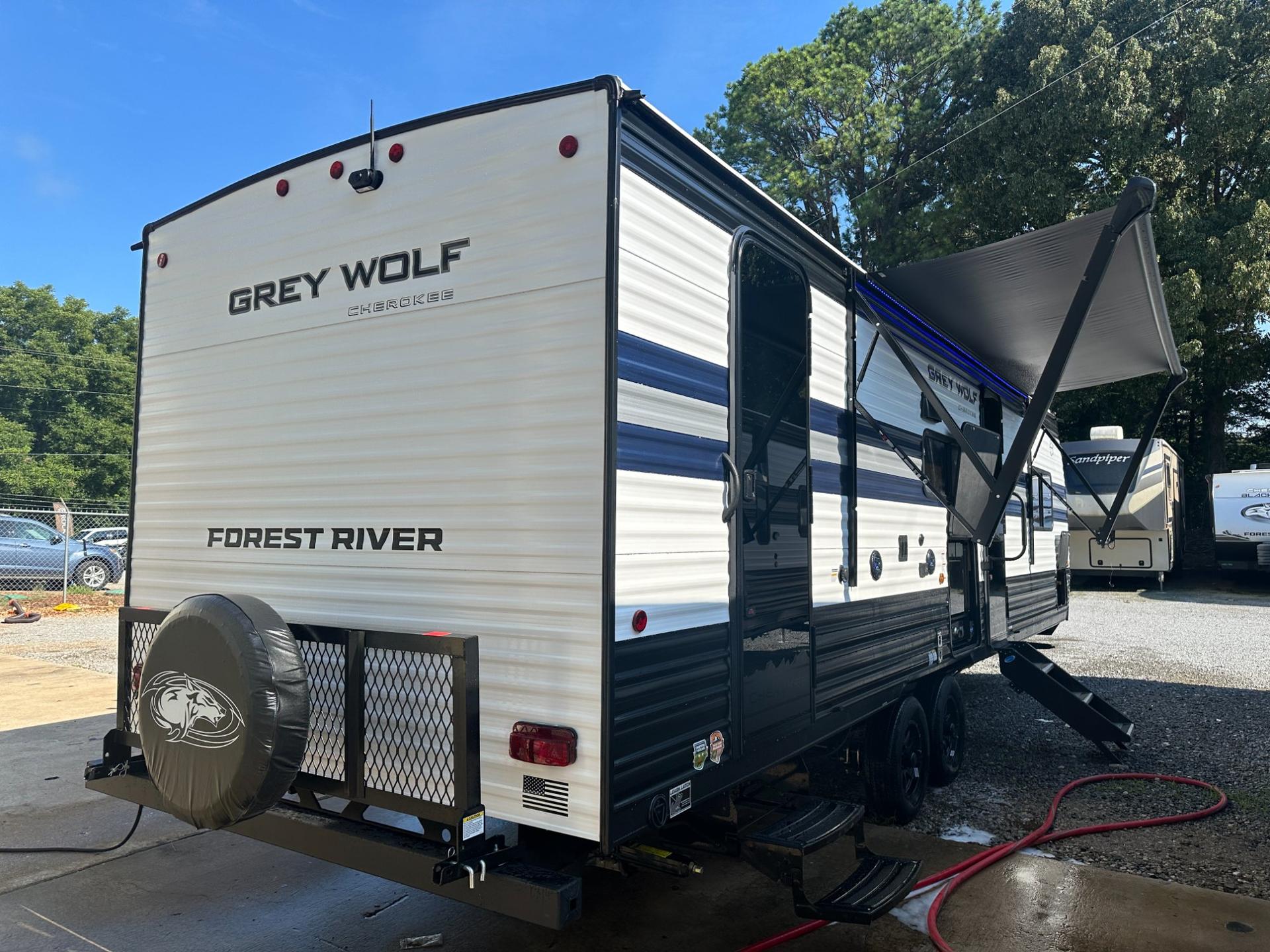 2027 Forest River 2027 Forest River Cherokee Grey Wolf - thumbnail 7