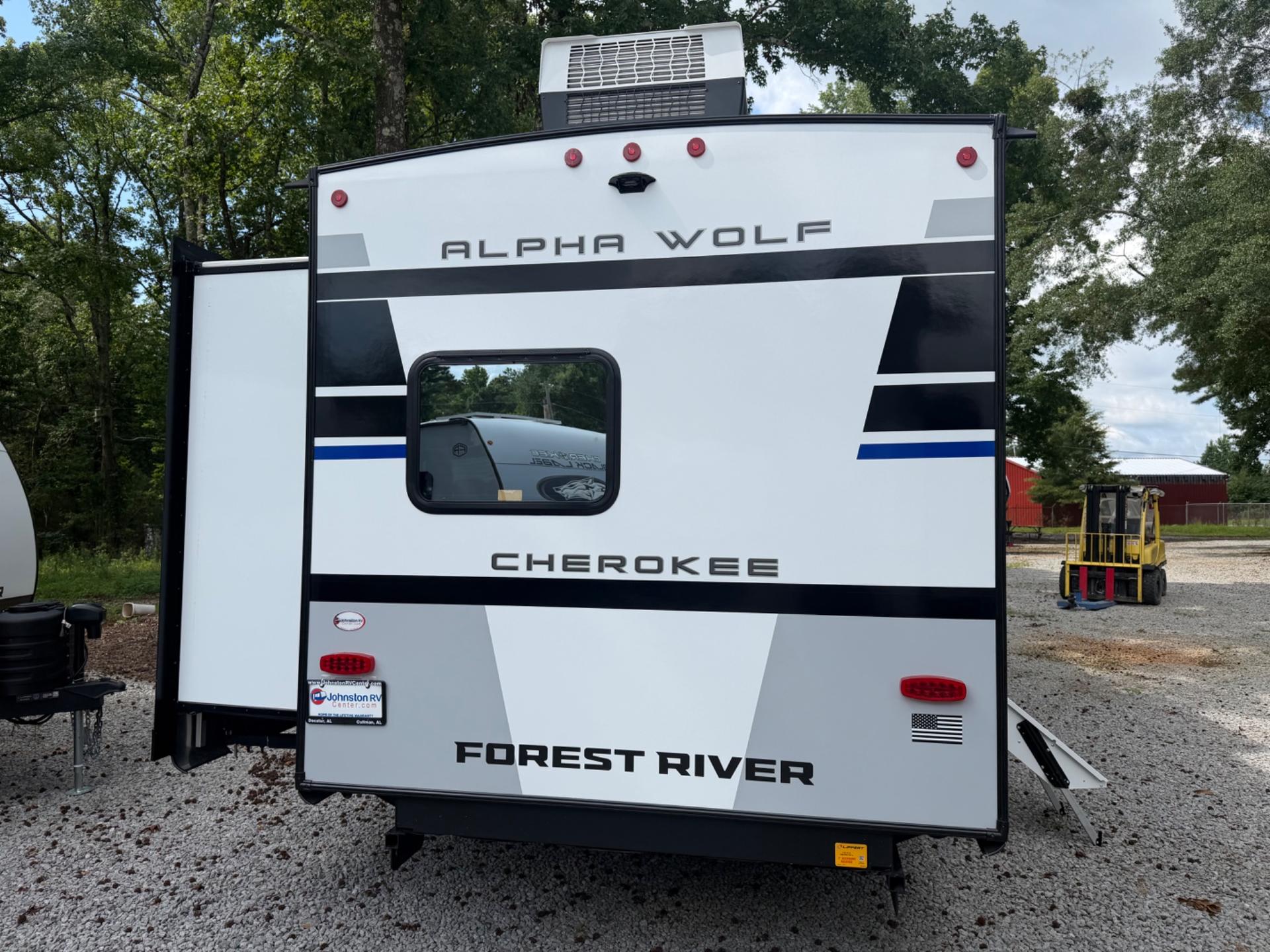 2027 Forest River 2027 Forest River Cherokee Alpha Wolf - thumbnail 6