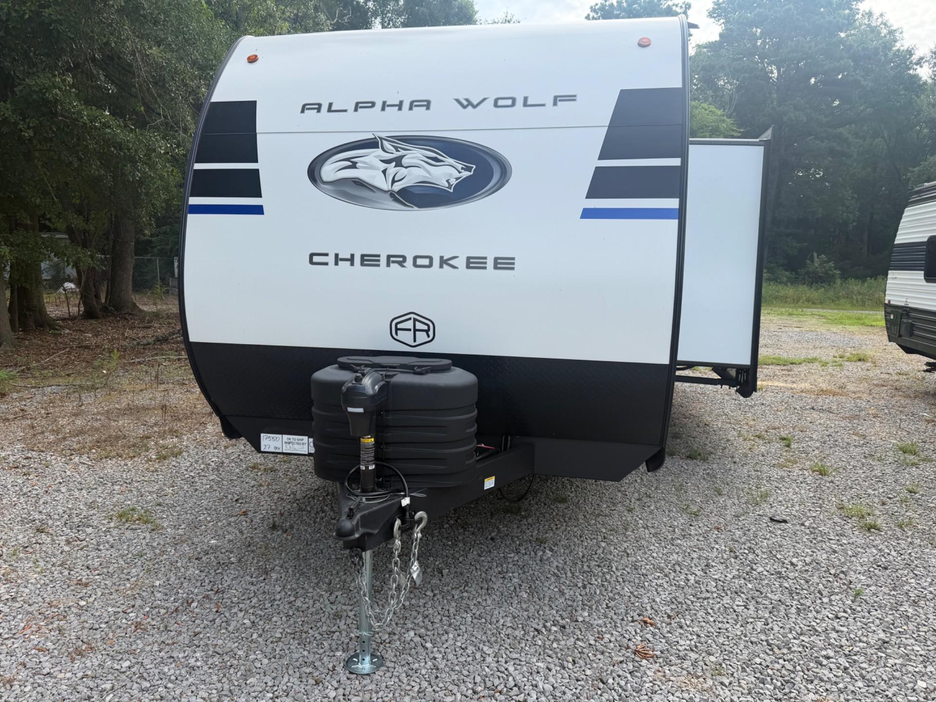 2027 Forest River 2027 Forest River Cherokee Alpha Wolf - thumbnail 4