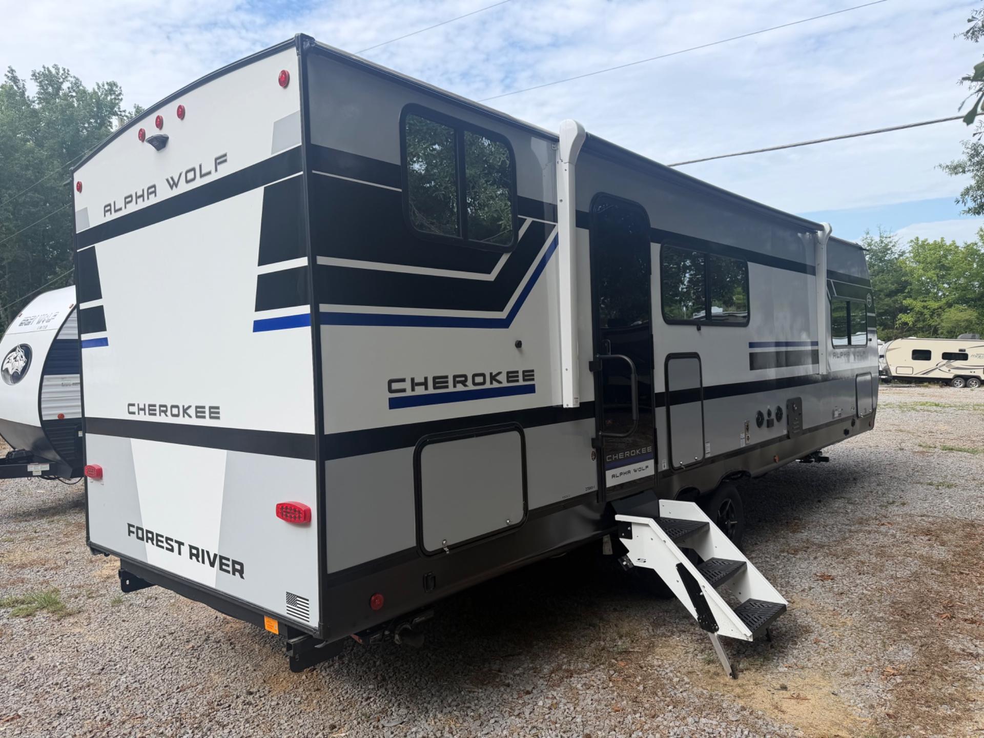 2027 Forest River 2027 Forest River Cherokee Alpha Wolf - thumbnail 5
