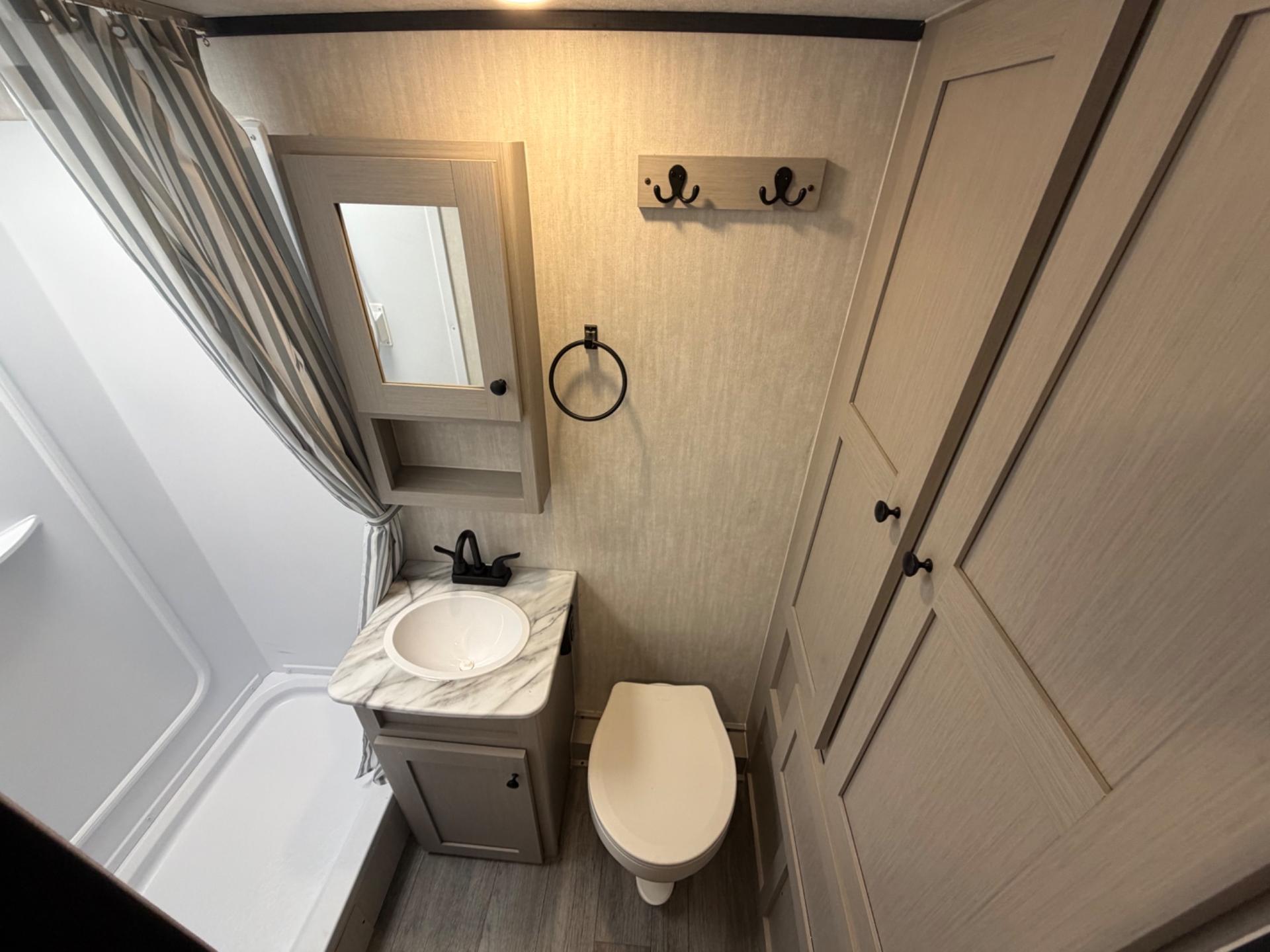 2025 Coachmen 2025 Coachmen Apex Nano - thumbnail 12