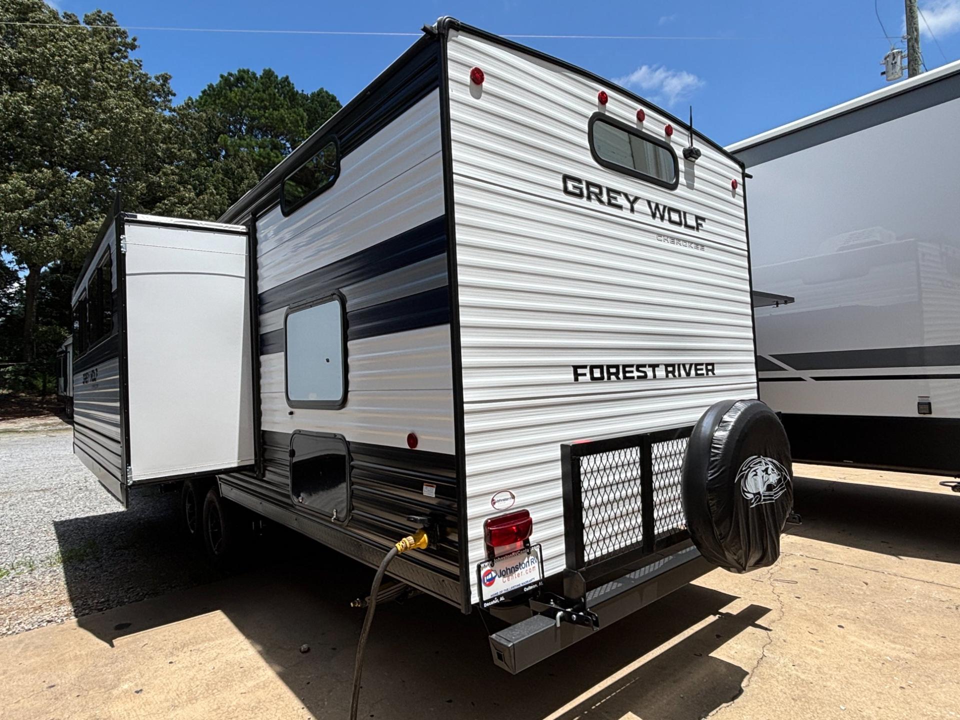 2027 Forest River 2027 Forest River Cherokee Grey Wolf - thumbnail 8