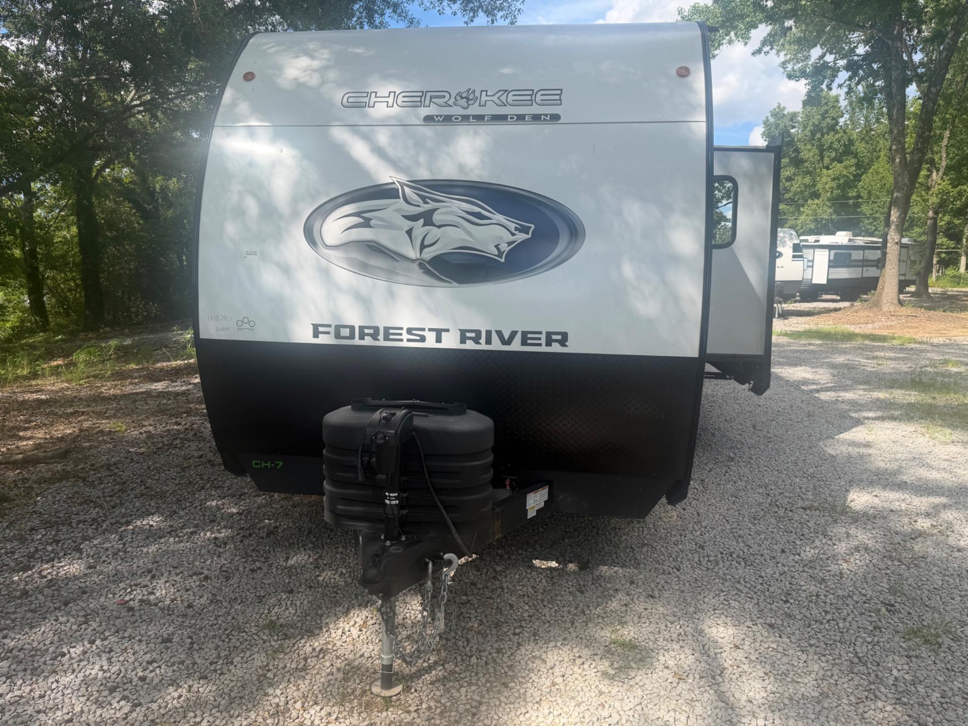 2026 Forest River 2026 Forest River Cherokee Wolf Den - thumbnail 5