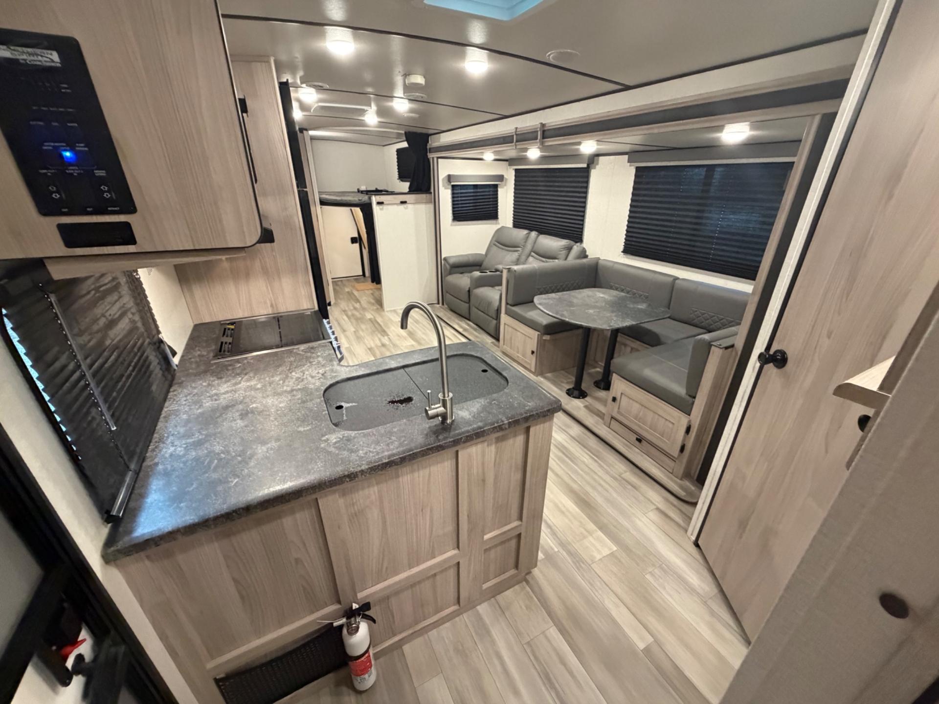 2023 Coachmen 2023 Coachmen Northern Spirit - thumbnail 9