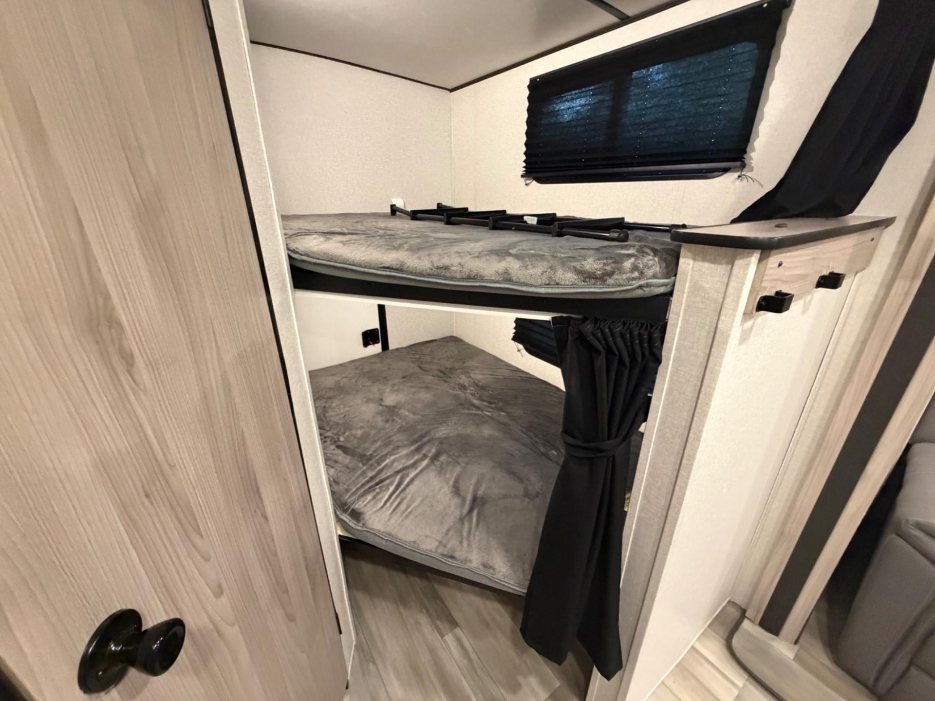 2023 Coachmen 2023 Coachmen Northern Spirit - thumbnail 16
