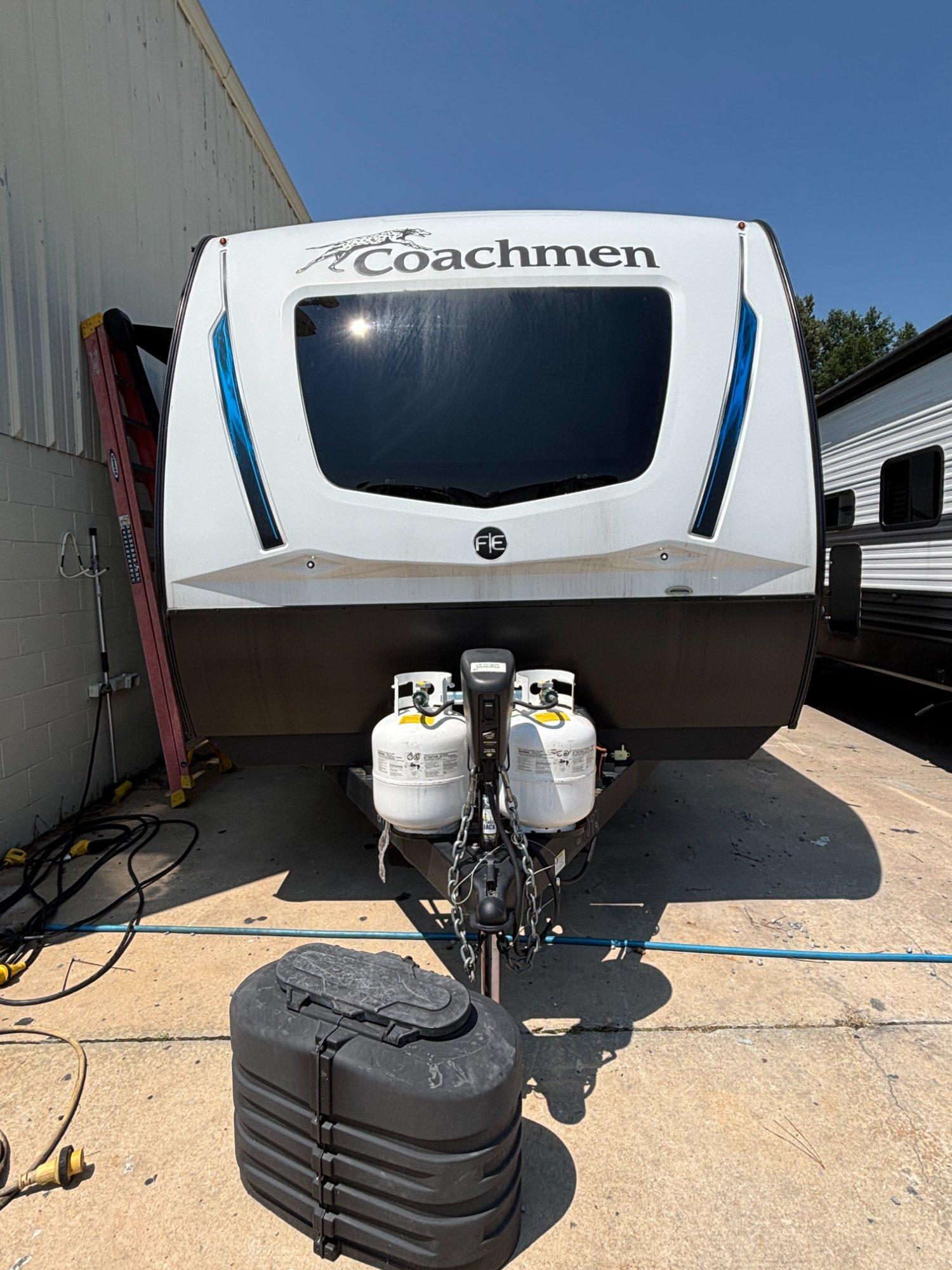 2024 Coachmen 2024 Coachmen Freedom Express Ultra Lite - thumbnail 5