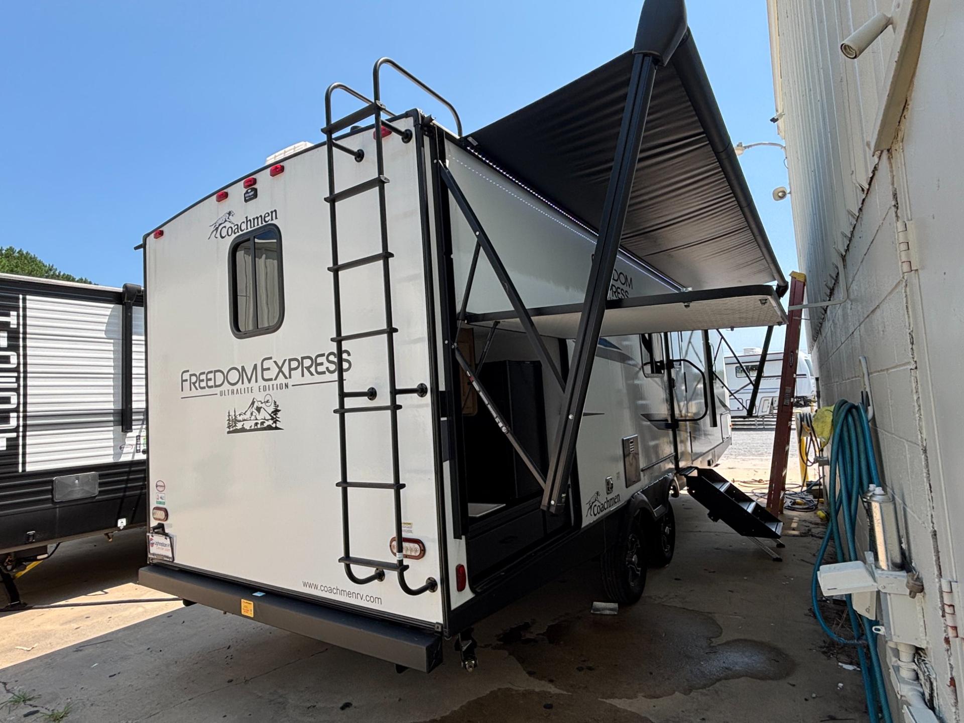 2024 Coachmen 2024 Coachmen Freedom Express Ultra Lite - thumbnail 6
