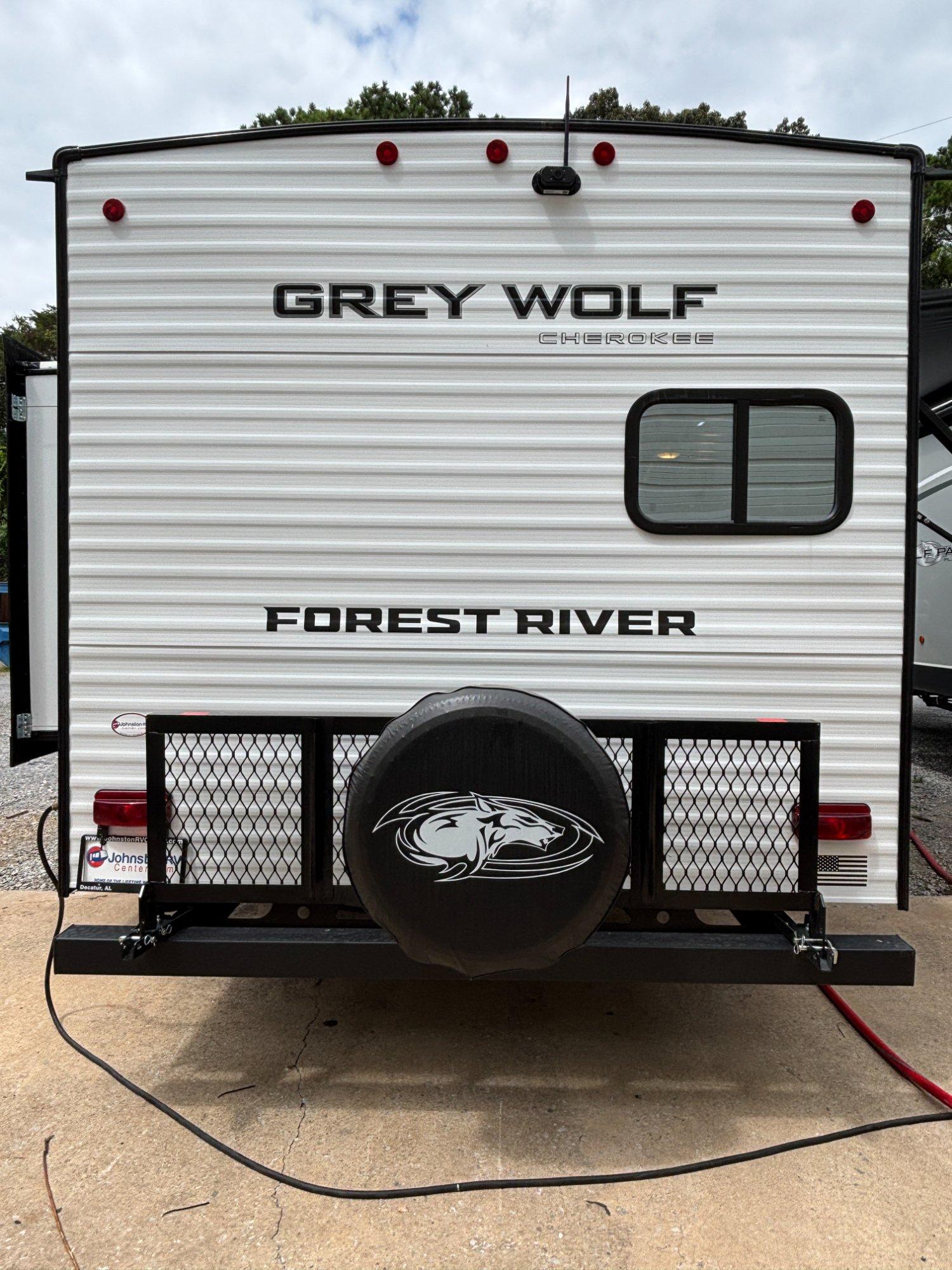 2027 Forest River 2027 Forest River Cherokee Grey Wolf - thumbnail 7