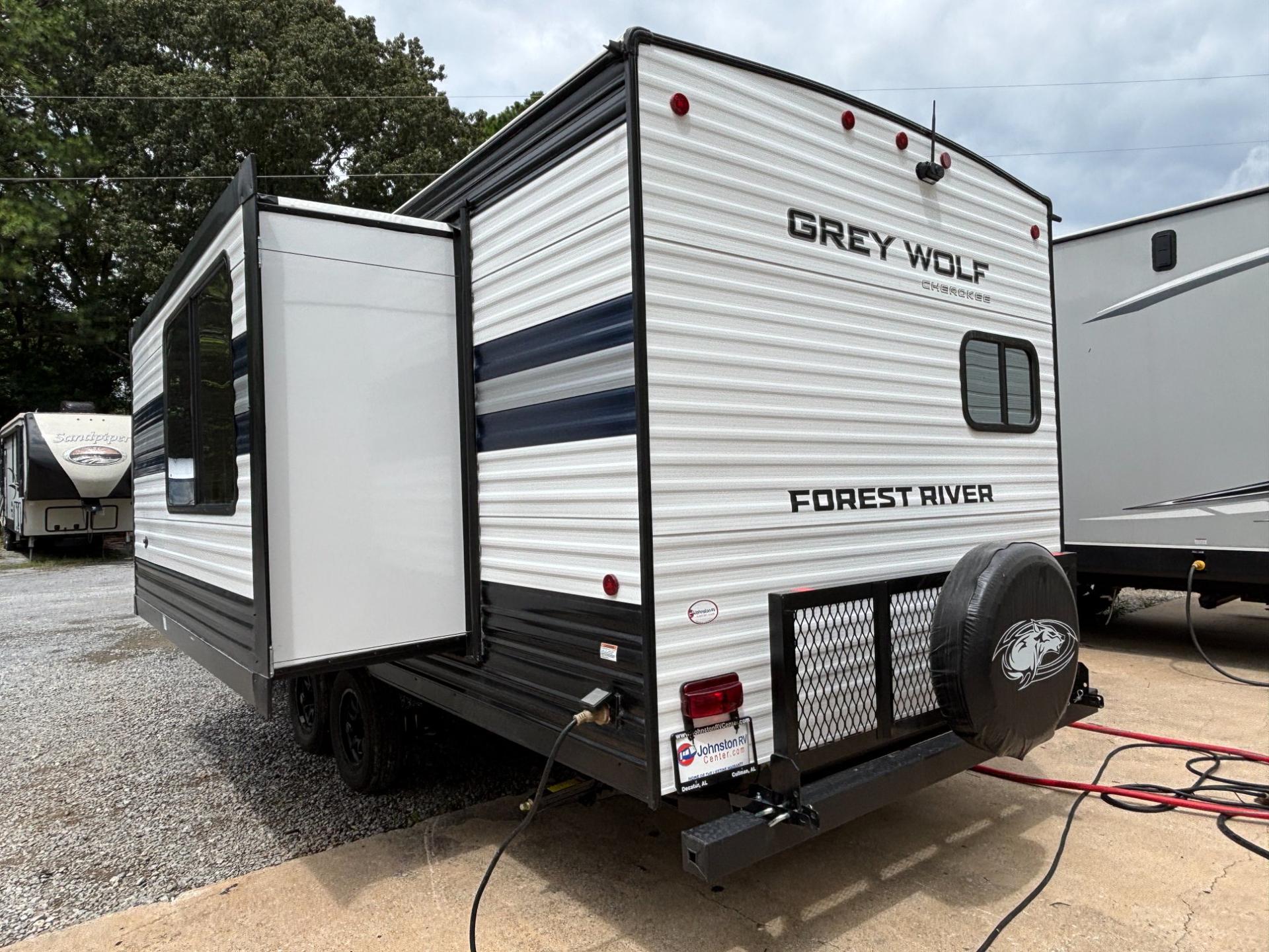 2027 Forest River 2027 Forest River Cherokee Grey Wolf - thumbnail 8