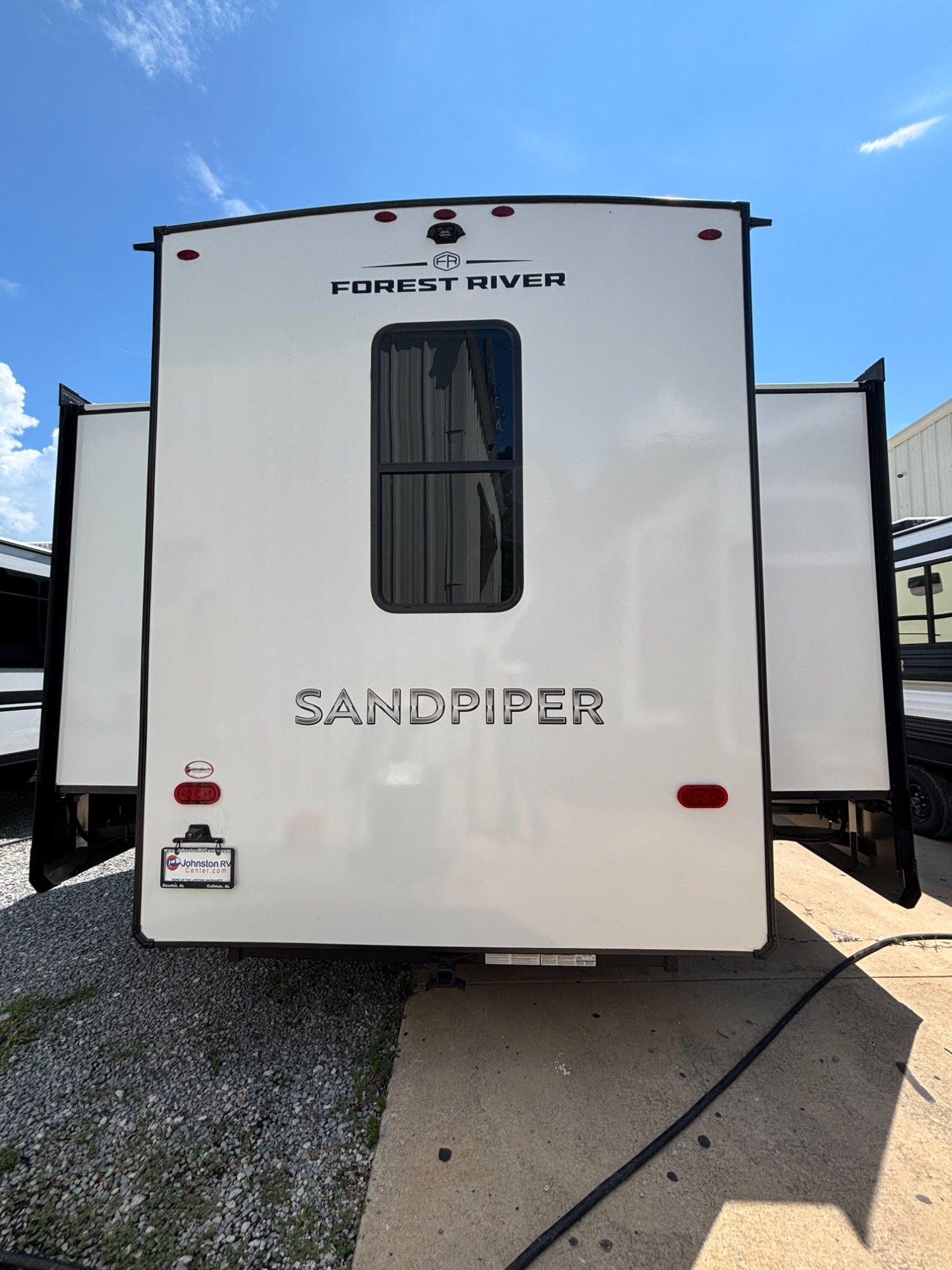 2027 Forest River 2027 Forest River Sandpiper - thumbnail 7