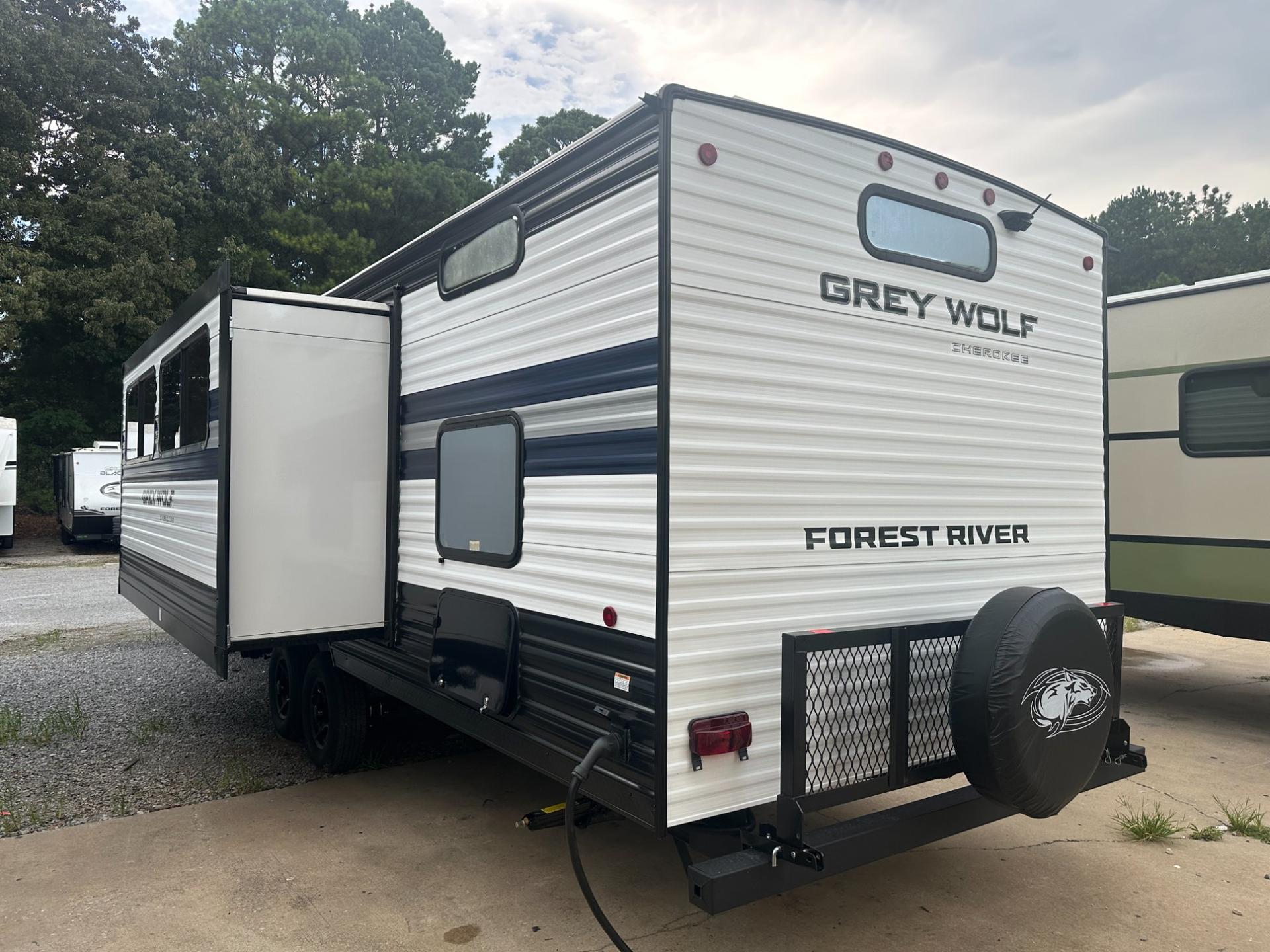2027 Forest River 2027 Forest River Cherokee Grey Wolf - thumbnail 6