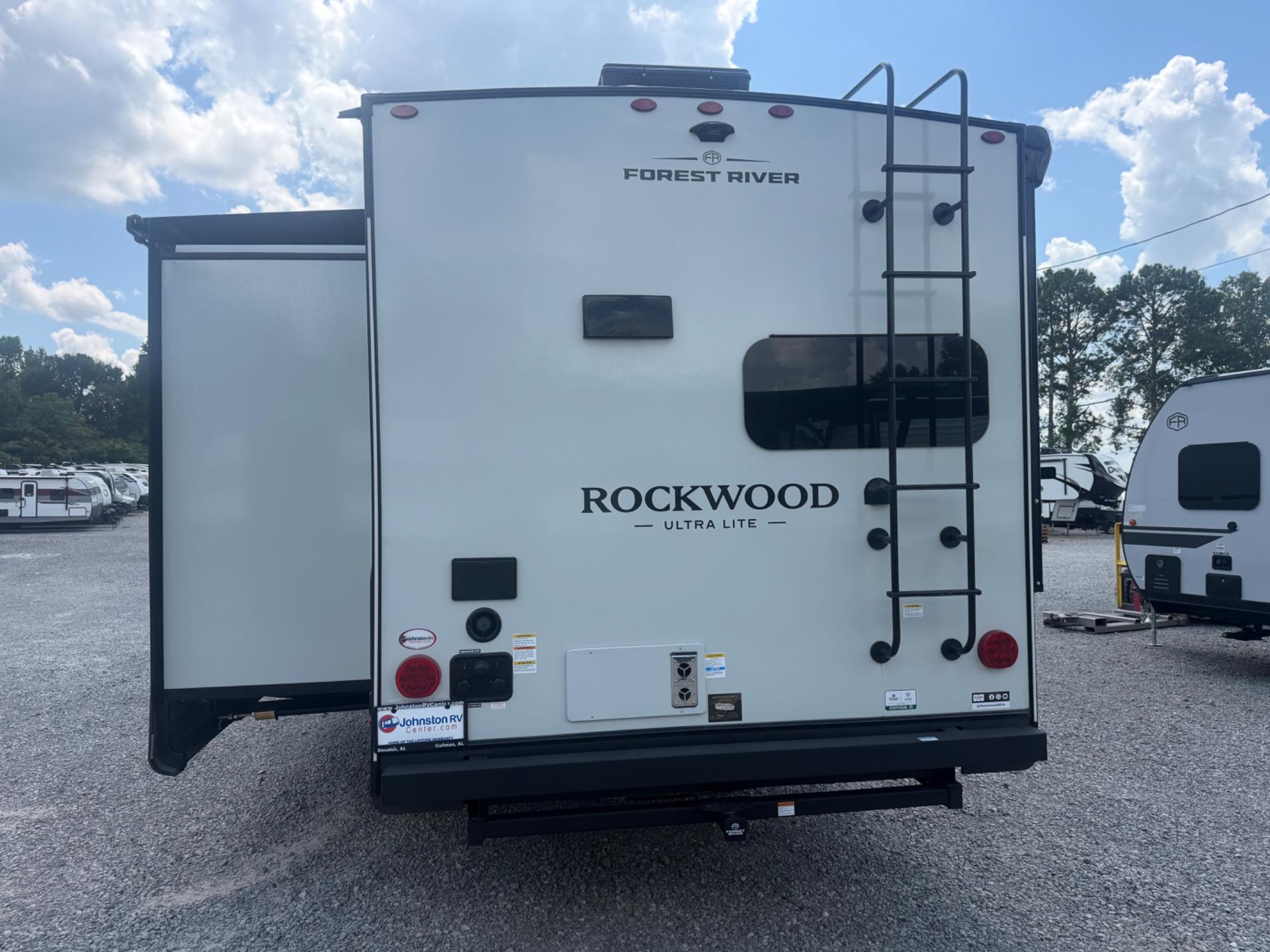 2027 Forest River 2027 Forest River Rockwood Ultra Lite - thumbnail 7