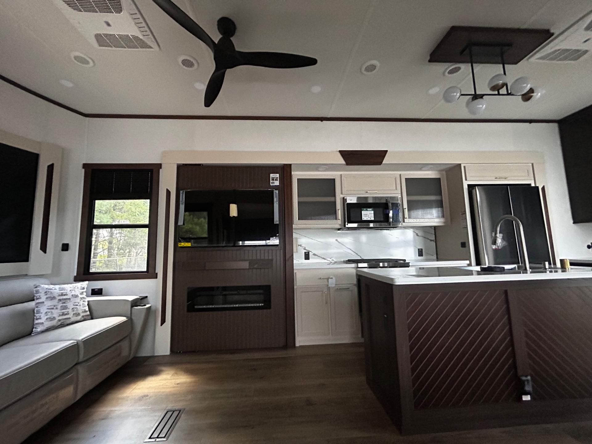 2026 Forest River 2026 Forest River Cedar Creek Cottage - thumbnail 16