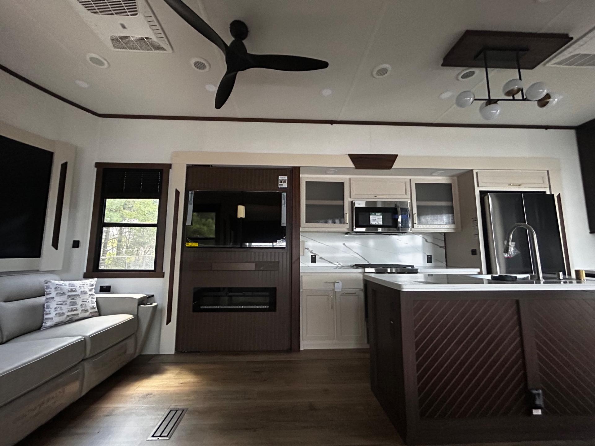 2026 Forest River 2026 Forest River Cedar Creek Cottage - thumbnail 17