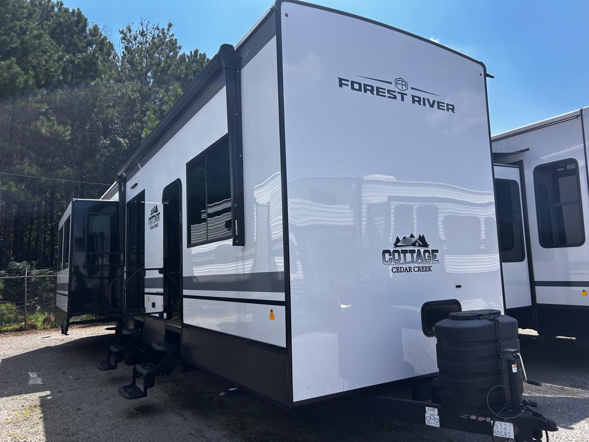 2026 Forest River Cedar Creek Cottage 40CRS