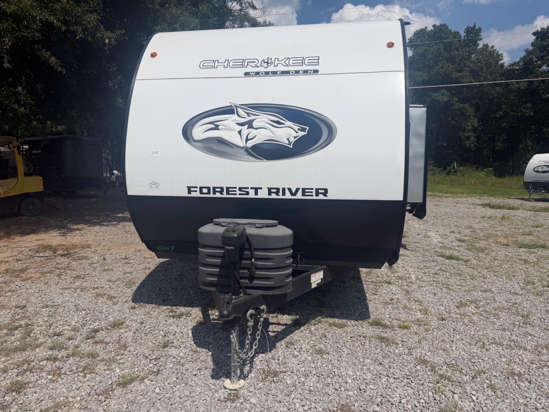2025 Forest River 2025 Forest River Cherokee Wolf Den - thumbnail 5