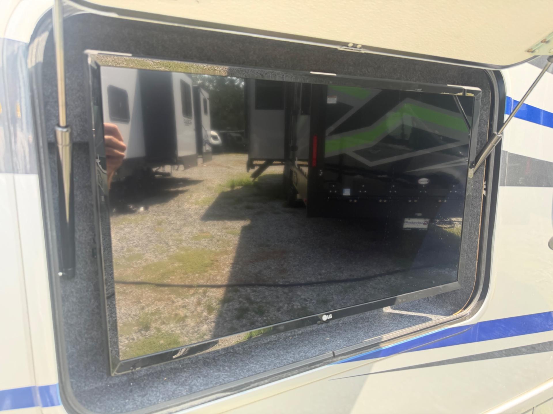 2020 Tiffin 2020 Tiffin Wayfarer - thumbnail 8