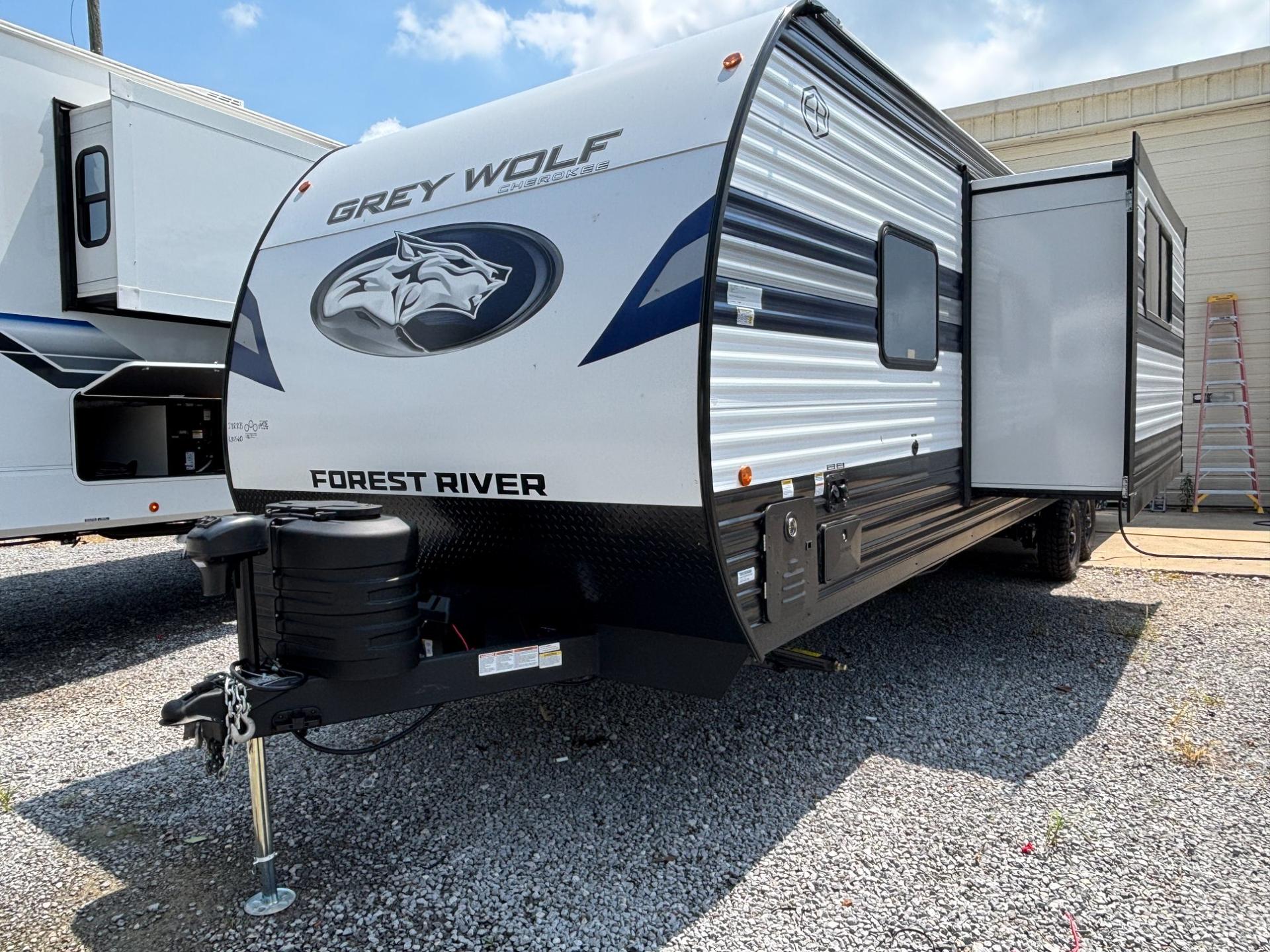 2027 Forest River 2027 Forest River Cherokee Grey Wolf - thumbnail 4