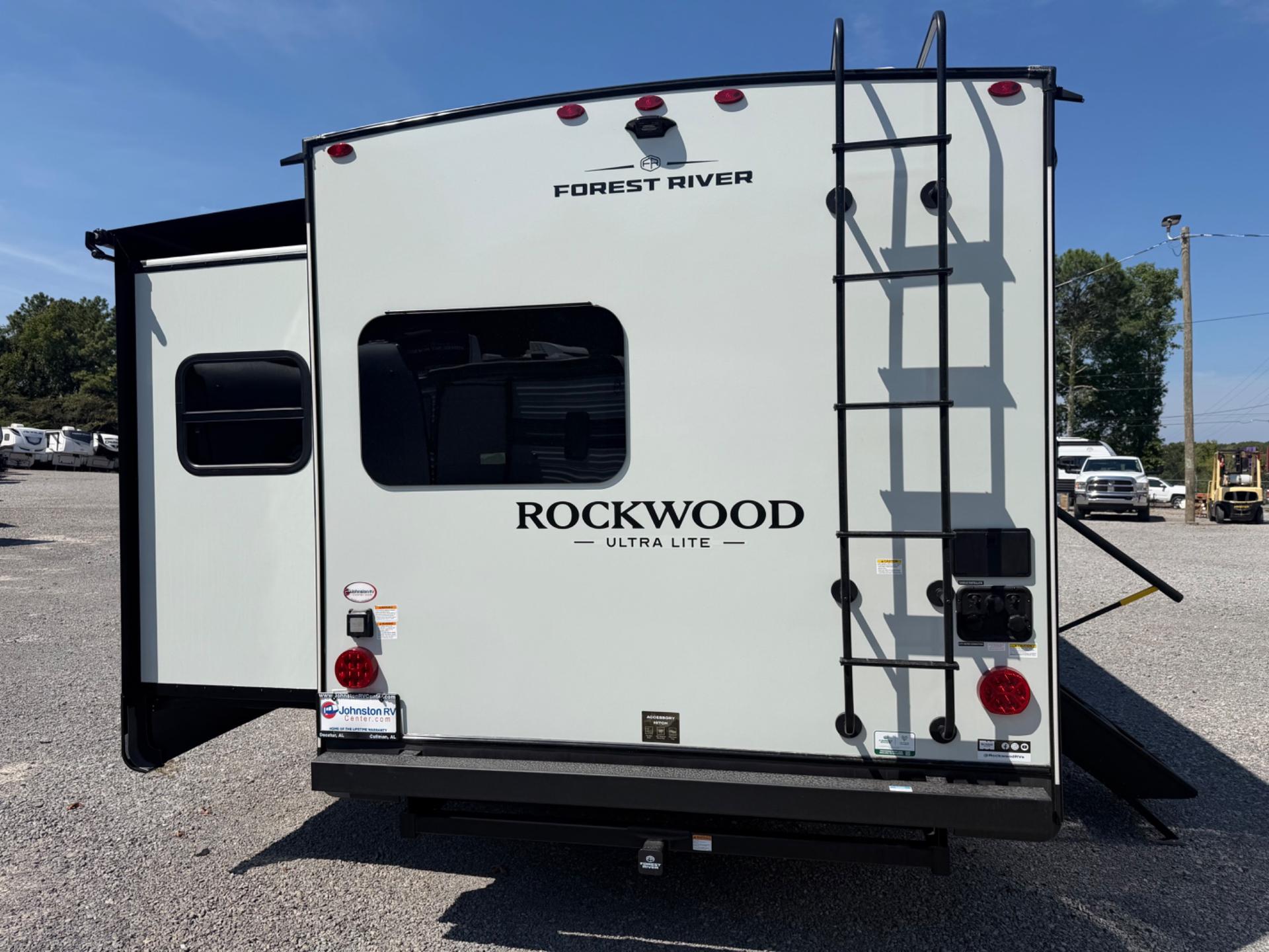 2027 Forest River 2027 Forest River Rockwood Ultra Lite - thumbnail 7