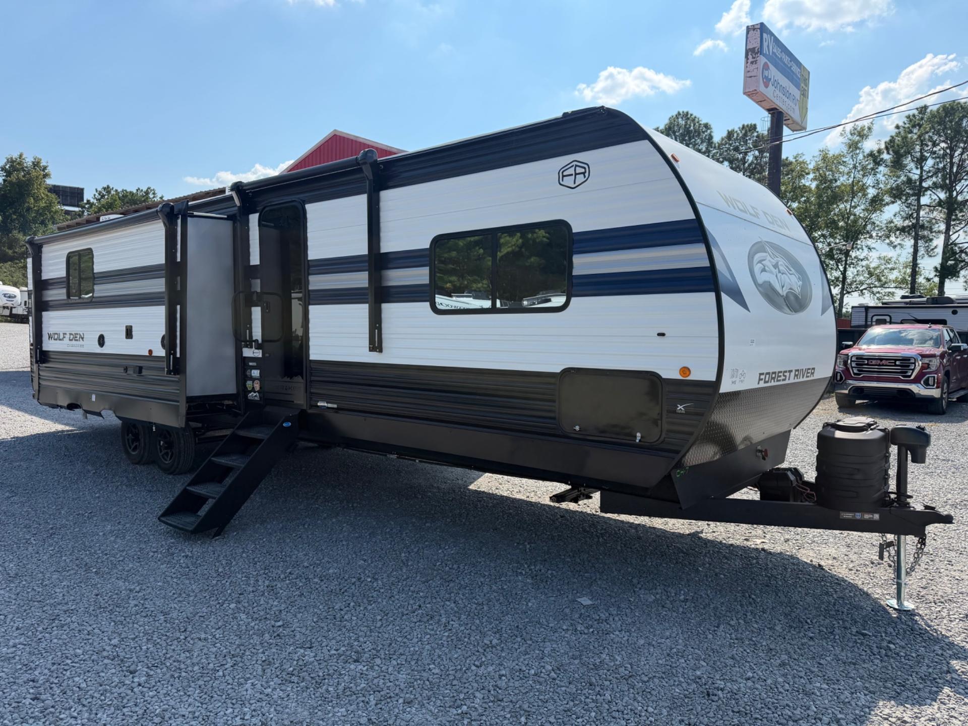 2027 Forest River Cherokee Wolf Den 304SR