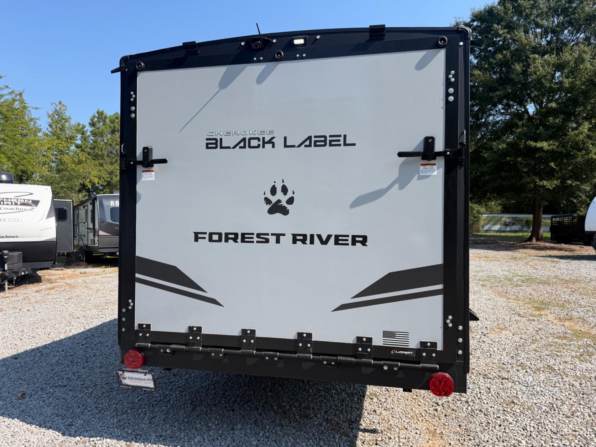 2027 Forest River 2027 Forest River Cherokee Grey Wolf Black Label - thumbnail 7