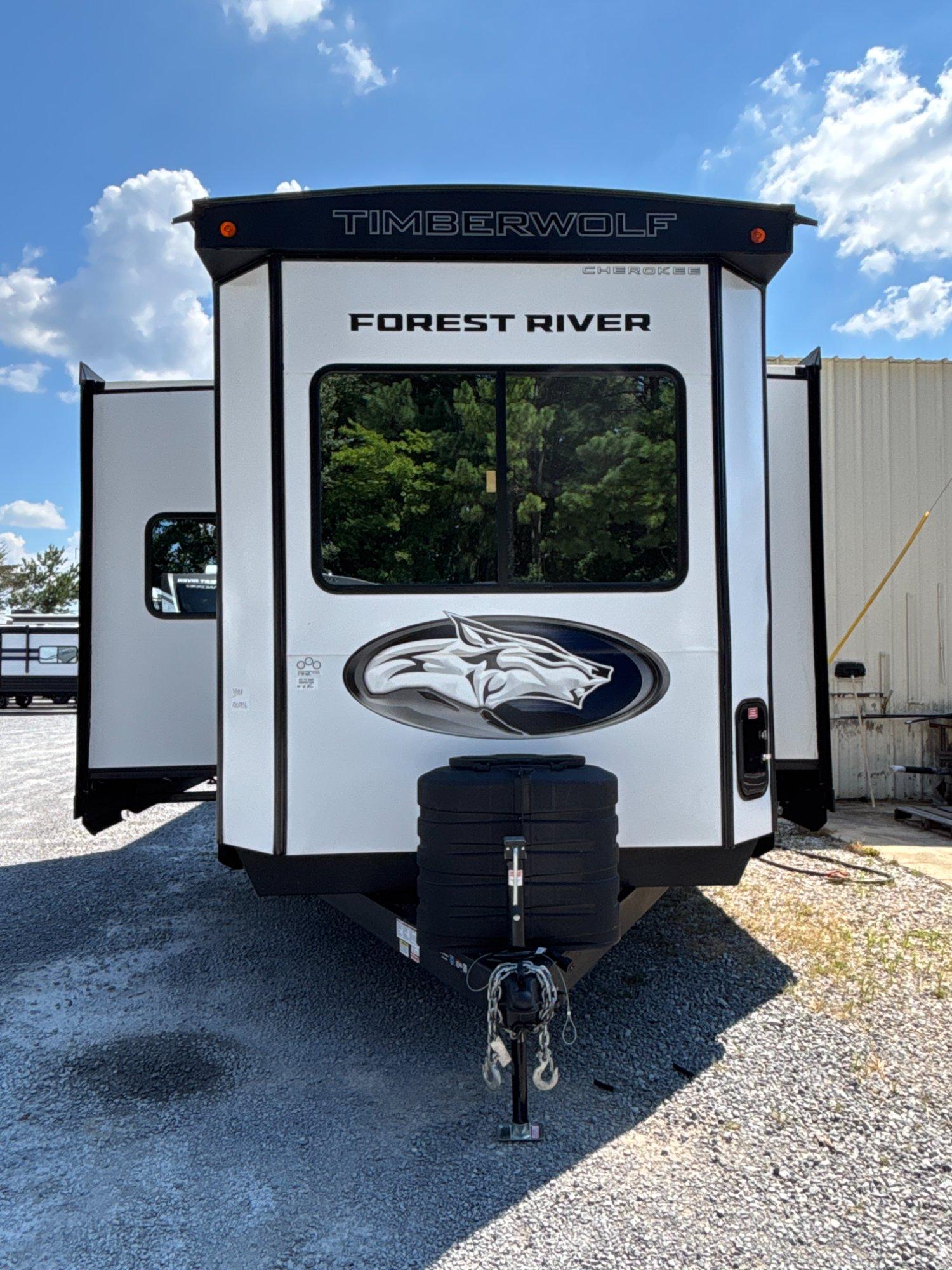 2027 Forest River 2027 Forest River Cherokee Timberwolf - thumbnail 5