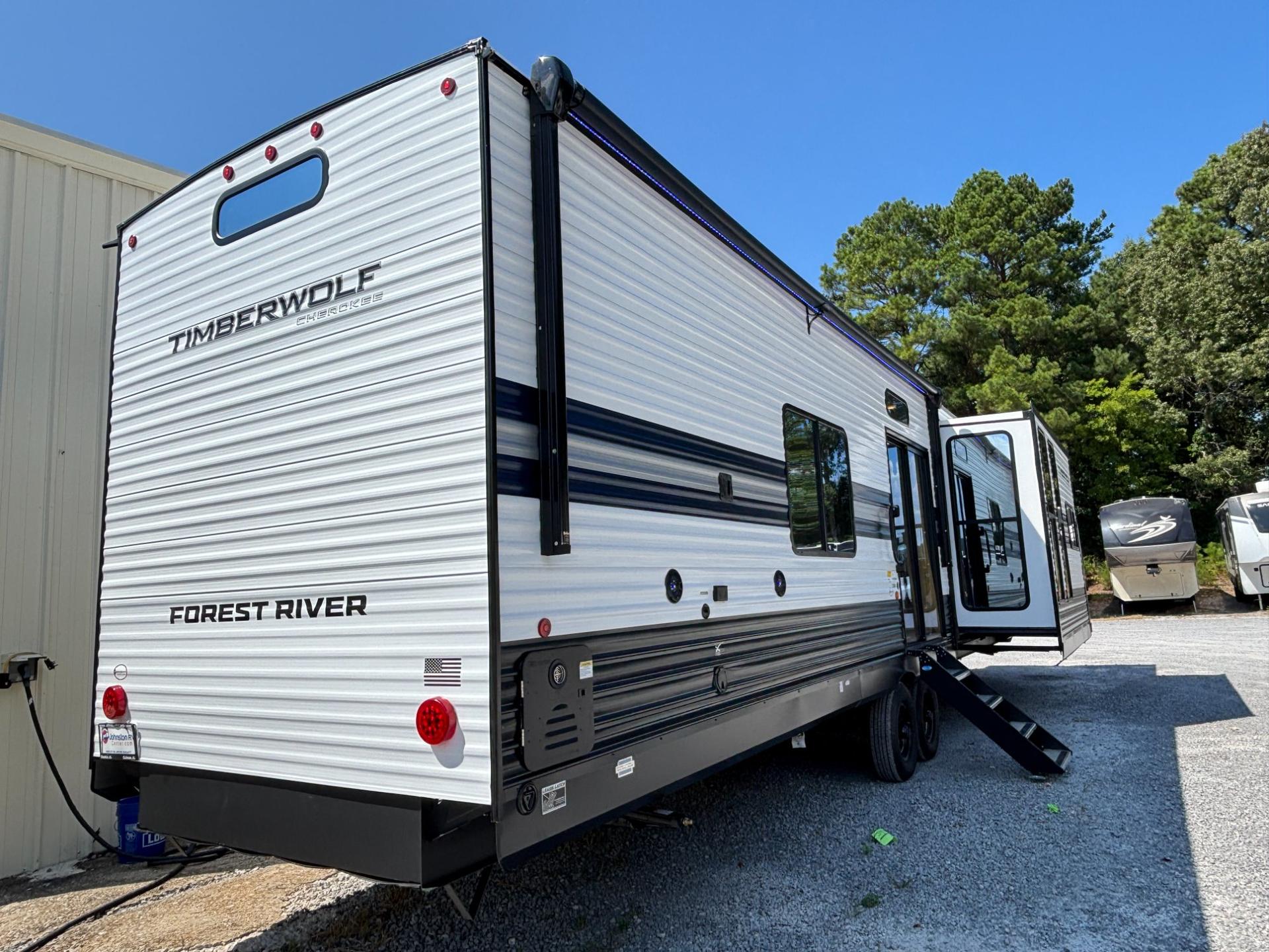 2027 Forest River 2027 Forest River Cherokee Timberwolf - thumbnail 6