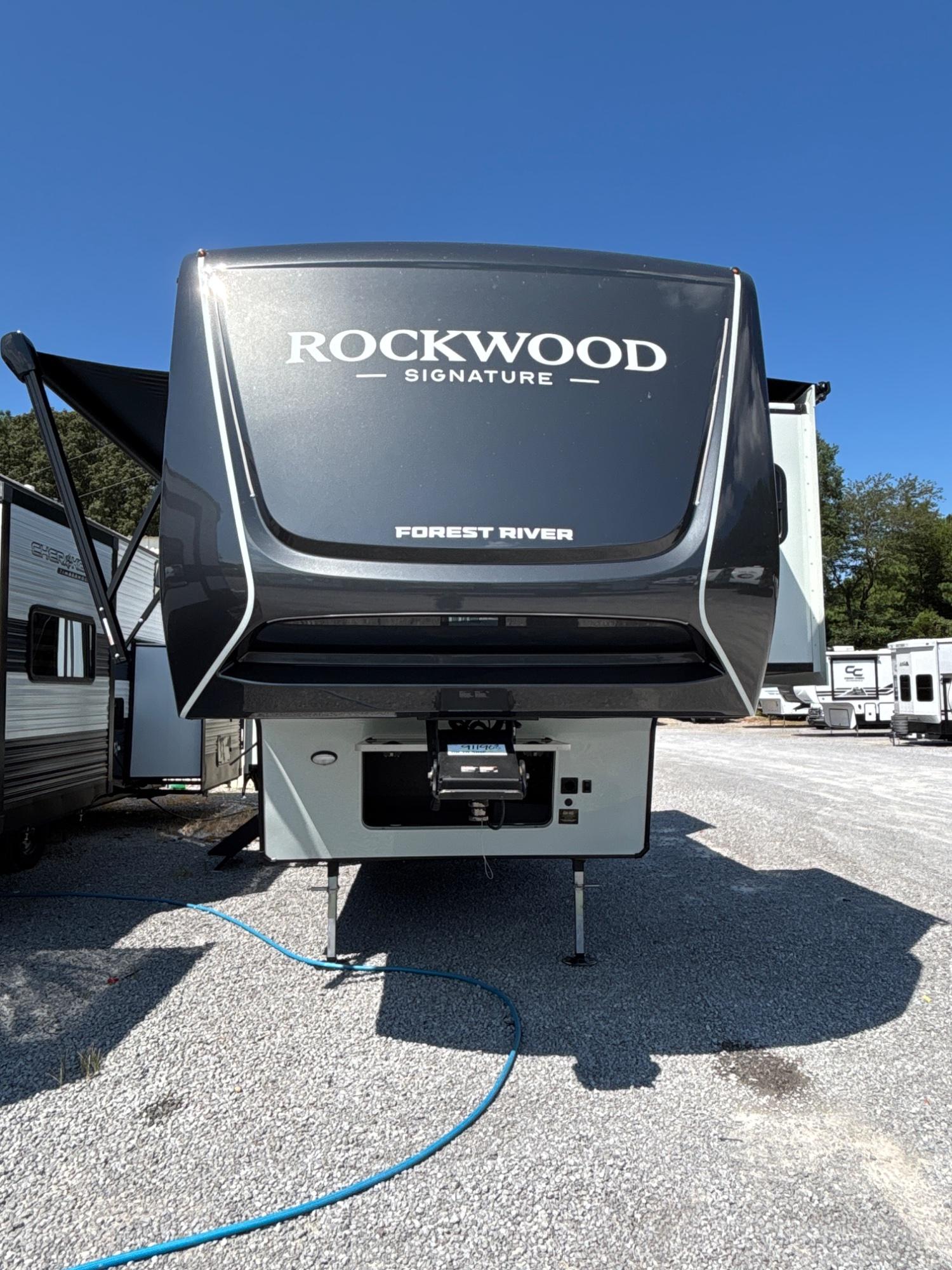 2027 Forest River 2027 Forest River Rockwood Signature - thumbnail 5