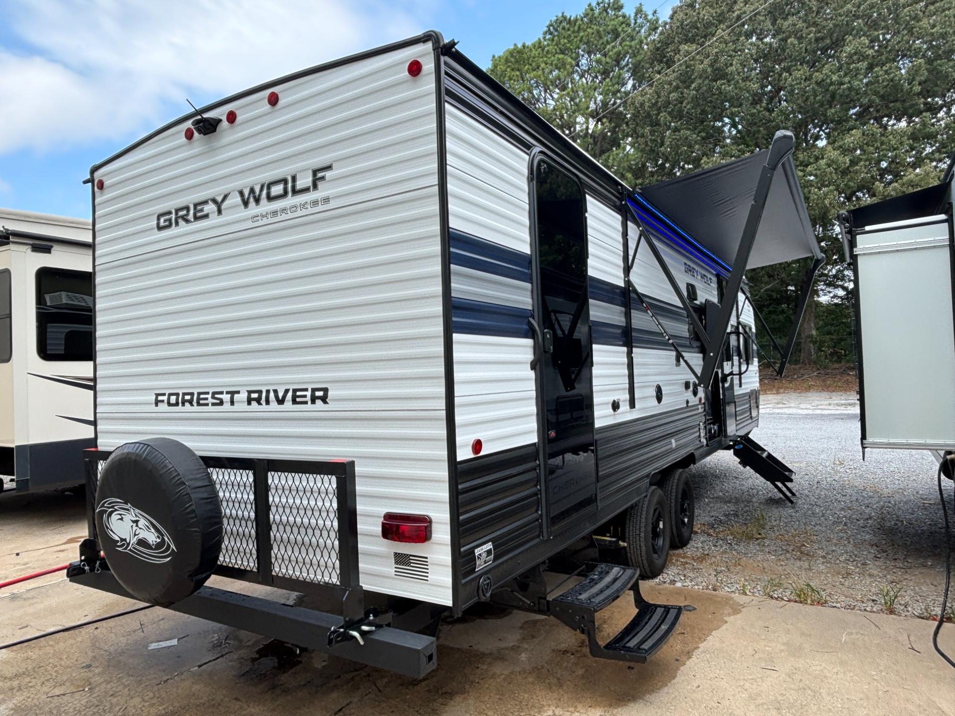 2027 Forest River 2027 Forest River Cherokee Grey Wolf - thumbnail 6