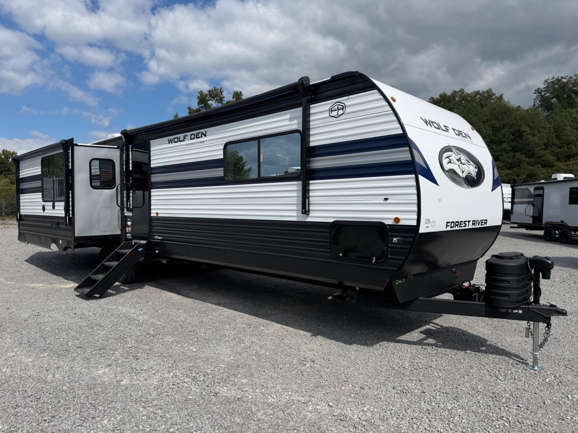 2027 Forest River Cherokee Wolf Den 364RK