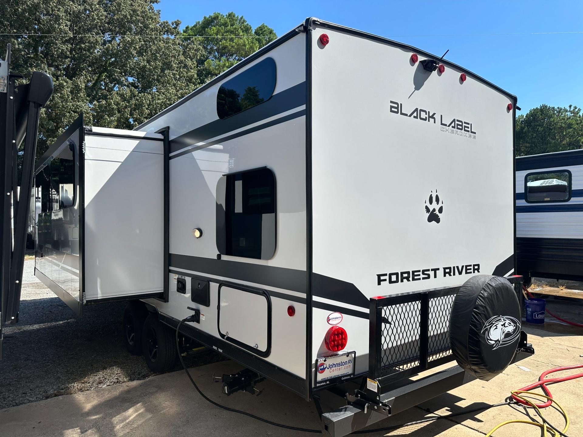 2027 Forest River 2027 Forest River Cherokee Grey Wolf Black Label - thumbnail 6