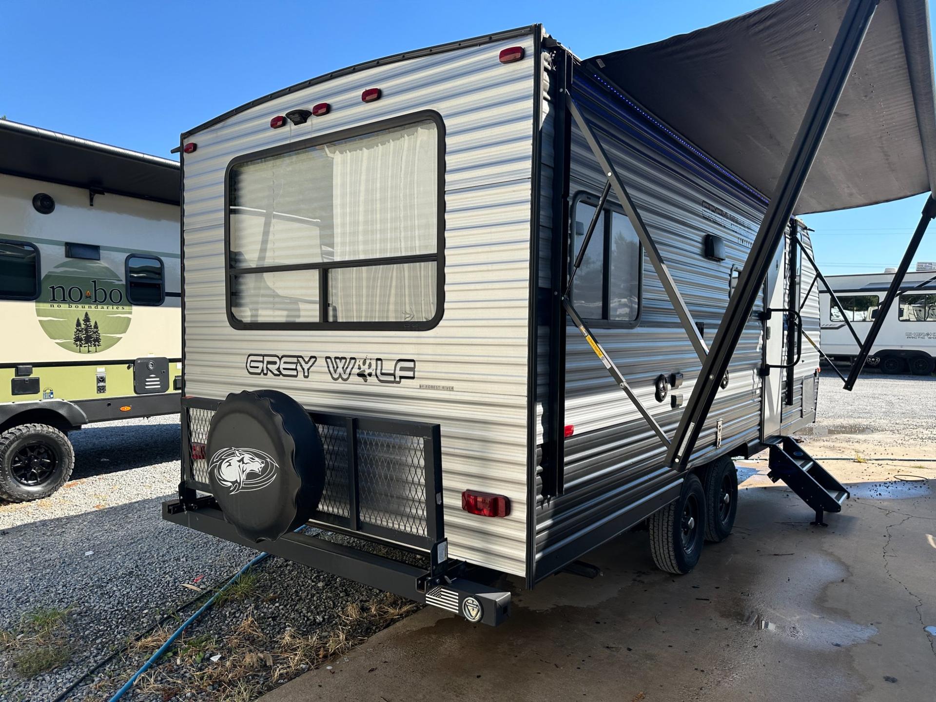2019 Forest River 2019 Forest River Cherokee Grey Wolf - thumbnail 6