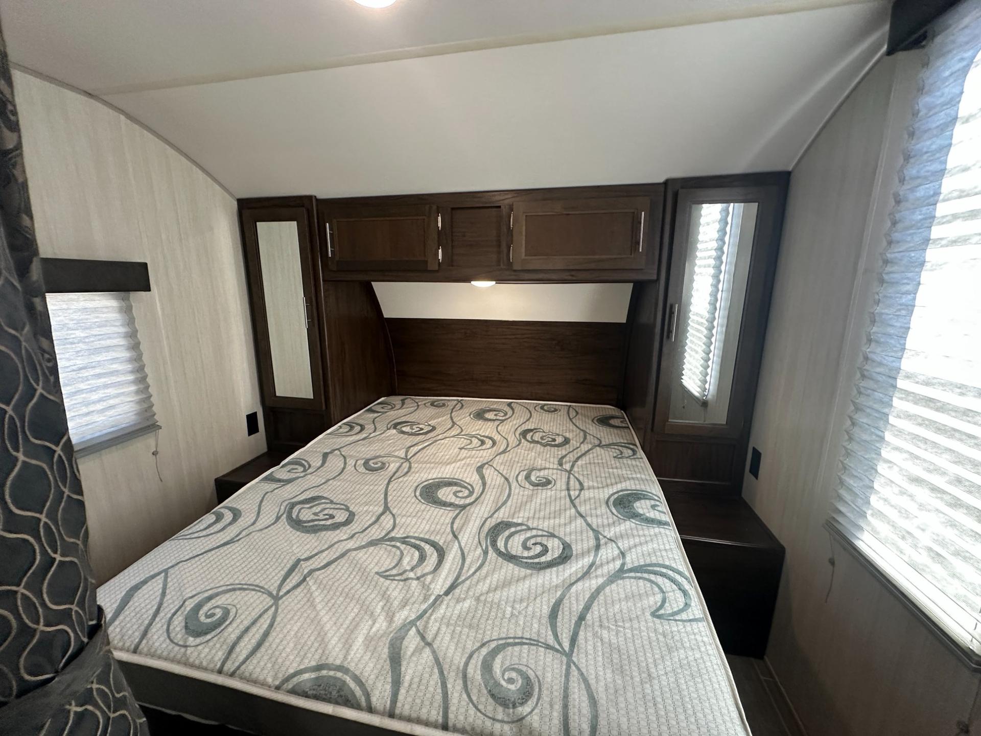 2019 Forest River 2019 Forest River Cherokee Grey Wolf - thumbnail 7