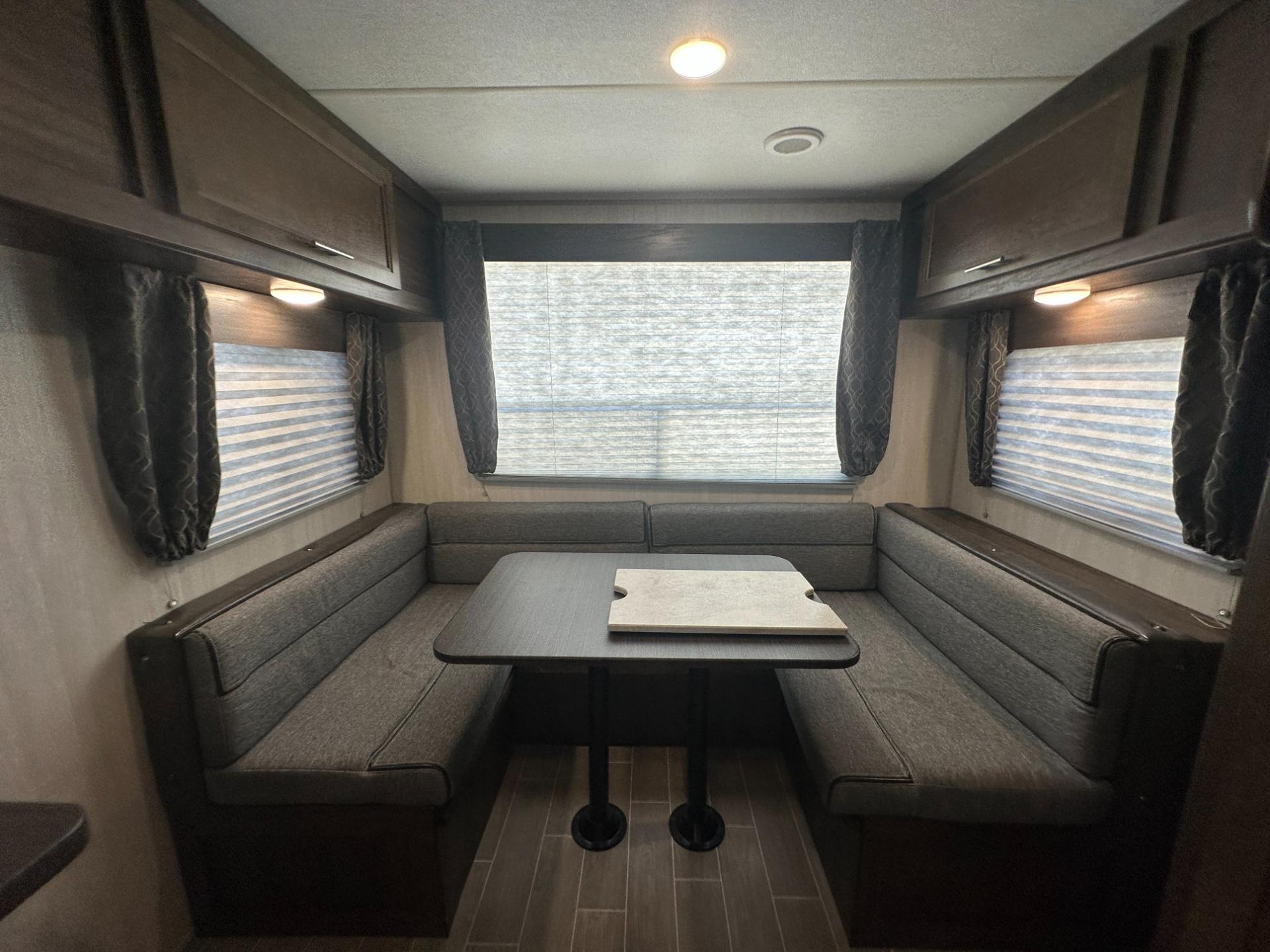2019 Forest River 2019 Forest River Cherokee Grey Wolf - thumbnail 10