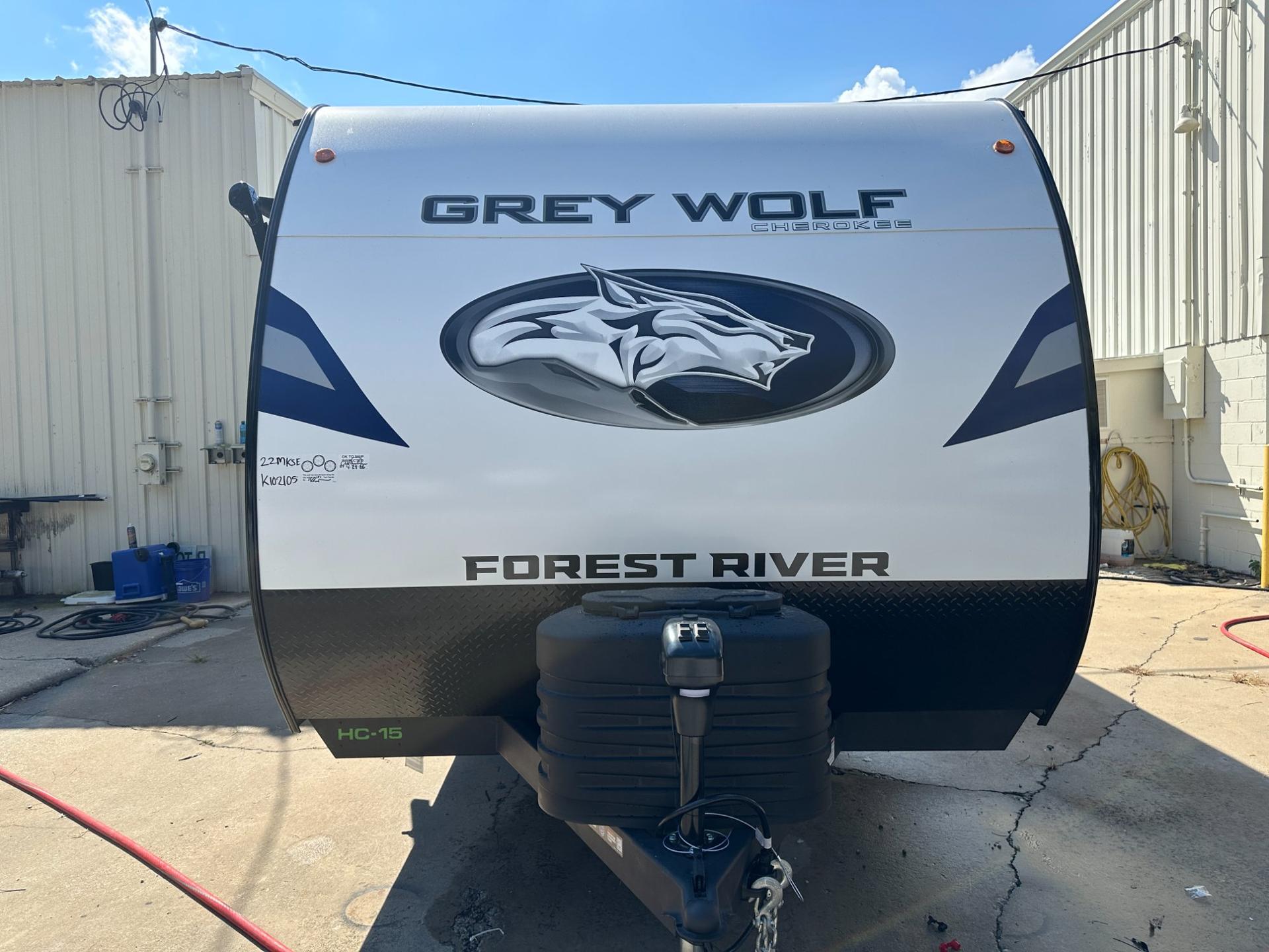 2027 Forest River 2027 Forest River Cherokee Grey Wolf - thumbnail 4