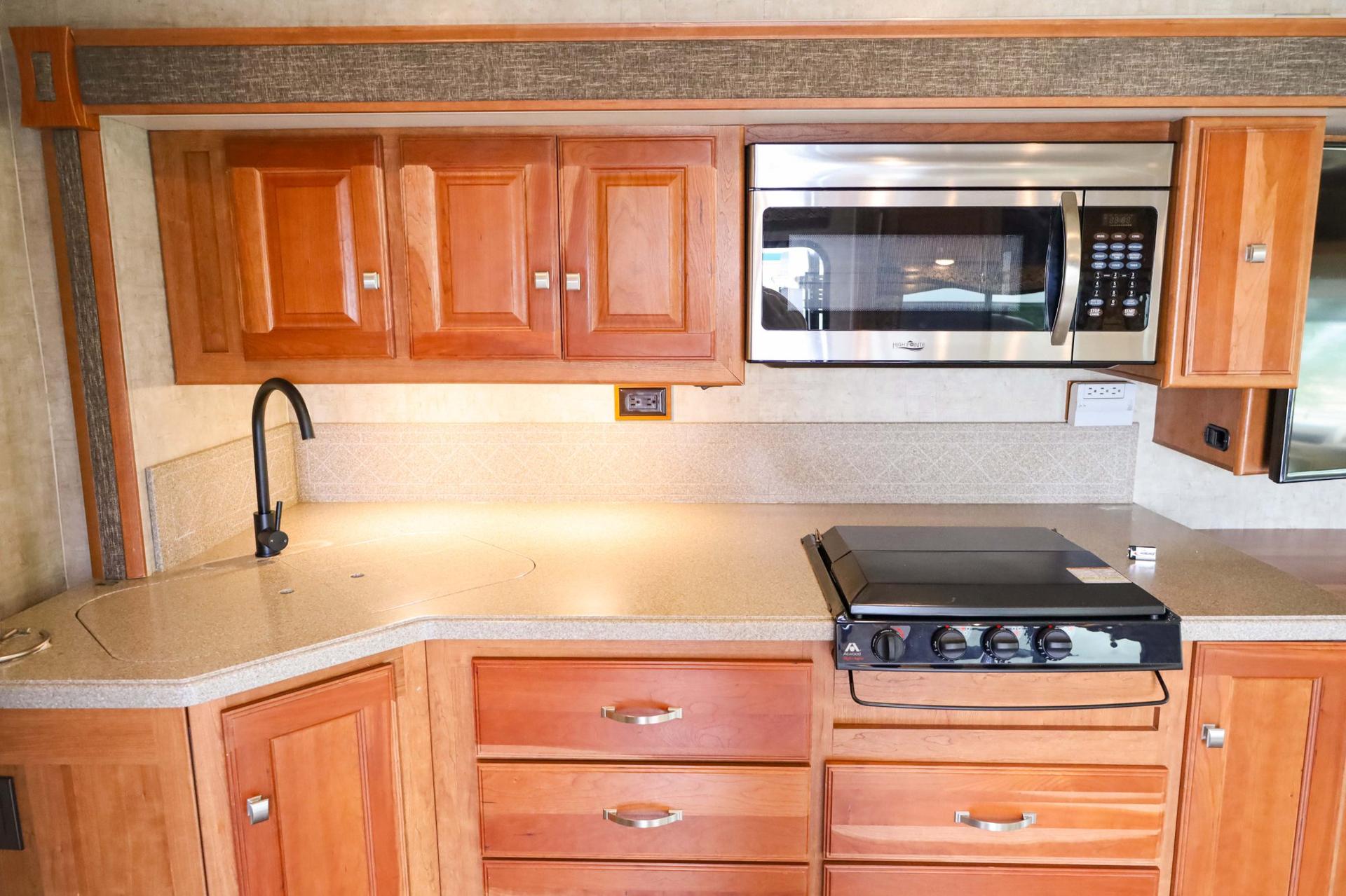 2015 Itasca Suncruiser 2015 Itasca Suncruiser 32V - thumbnail 24