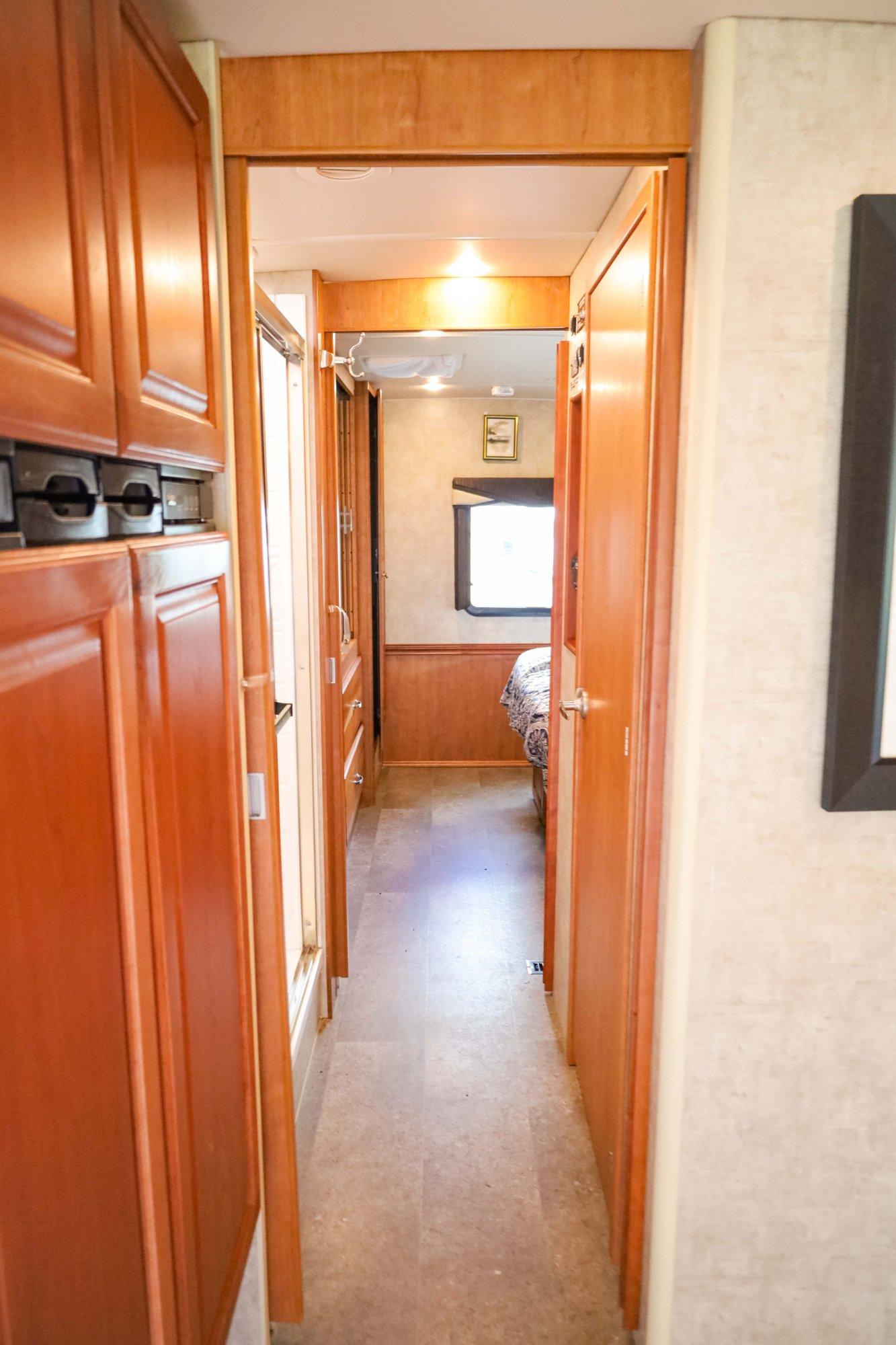 2015 Itasca Suncruiser 2015 Itasca Suncruiser 32V - thumbnail 18